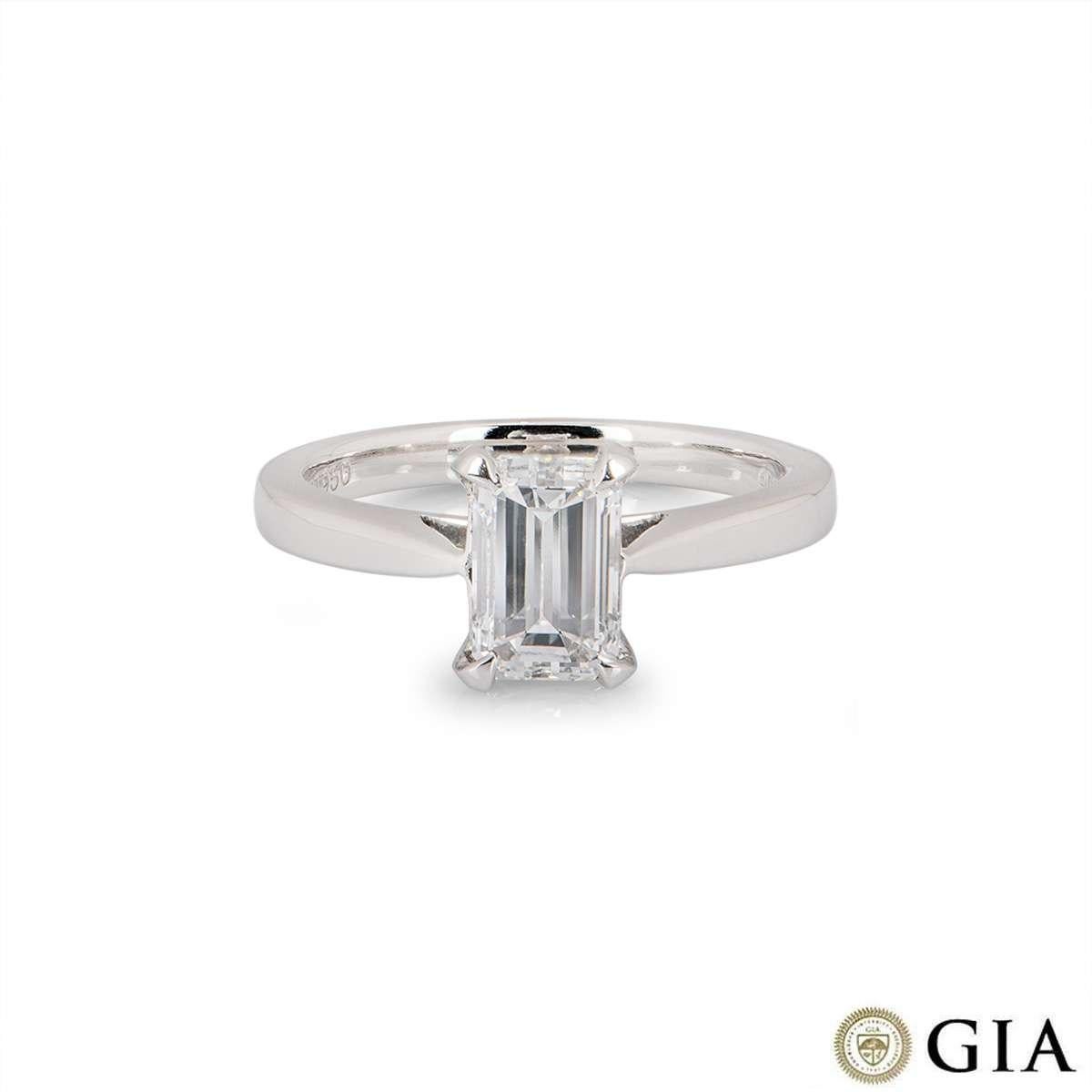 GIA Certified Platinum Emerald Cut Diamond Ring 1.50 Carat E/VVS2 In New Condition In London, GB