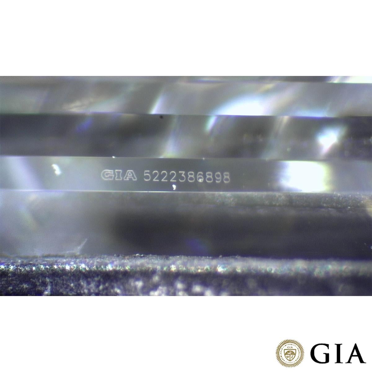 GIA-zertifizierter Platin-Diamantring mit Smaragdschliff 2,01 Karat F/VS1 im Angebot 1