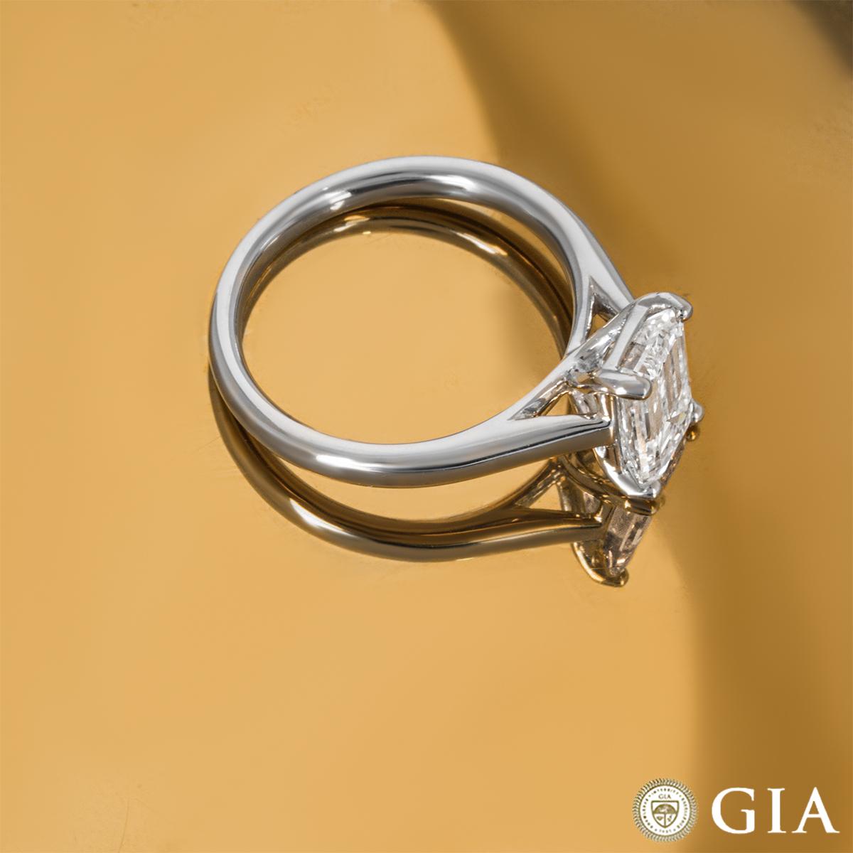 GIA Certified Platinum Emerald Cut Diamond Ring 2.01 Carat F/VS1 For Sale 4