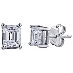 Clous d'oreilles en platine avec diamants taille émeraude certifiés GIA de 0,75 carat au total