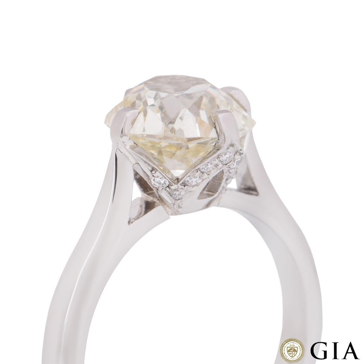 GIA Certified Platinum Old Mine Brilliant Cut Diamond Engagement Ring 2.71 Carat im Zustand „Hervorragend“ in London, GB