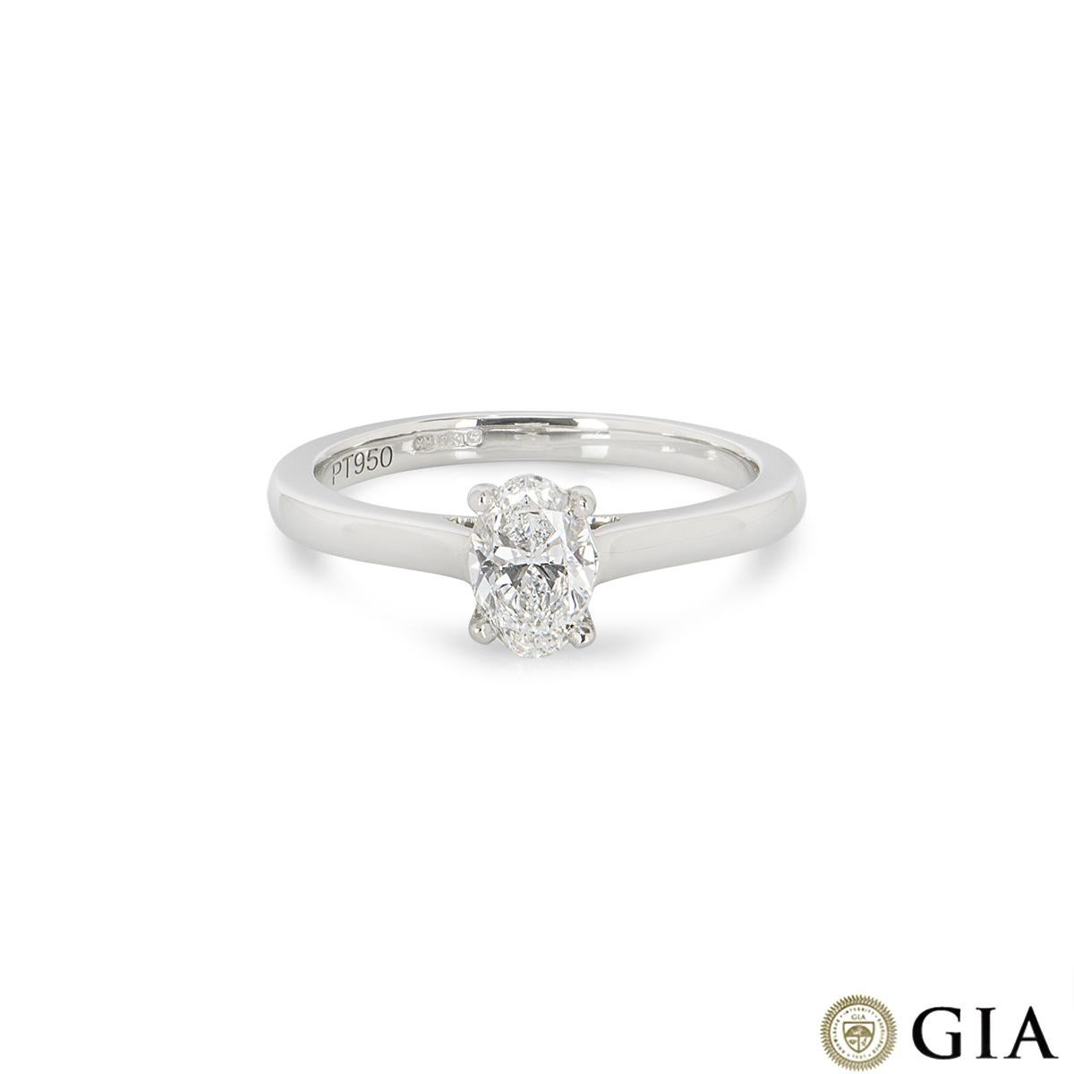 Bague en platine avec diamant taille ovale certifié GIA de 0,59 carat E/VS1 Neuf - En vente à London, GB