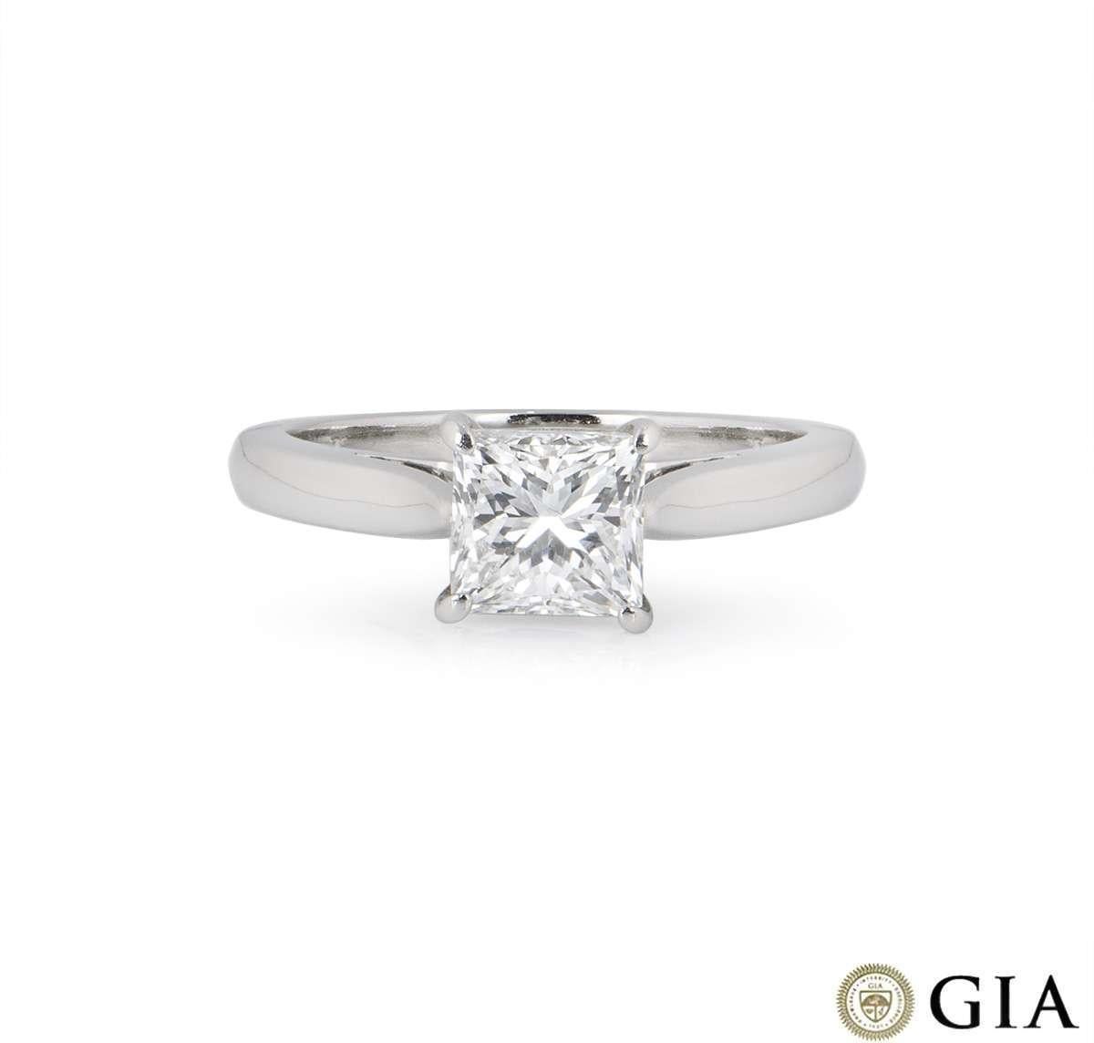 GIA Certified Platinum Princess Cut Diamond Engagement Ring 1.51 Carat F/VS2 In Excellent Condition For Sale In London, GB
