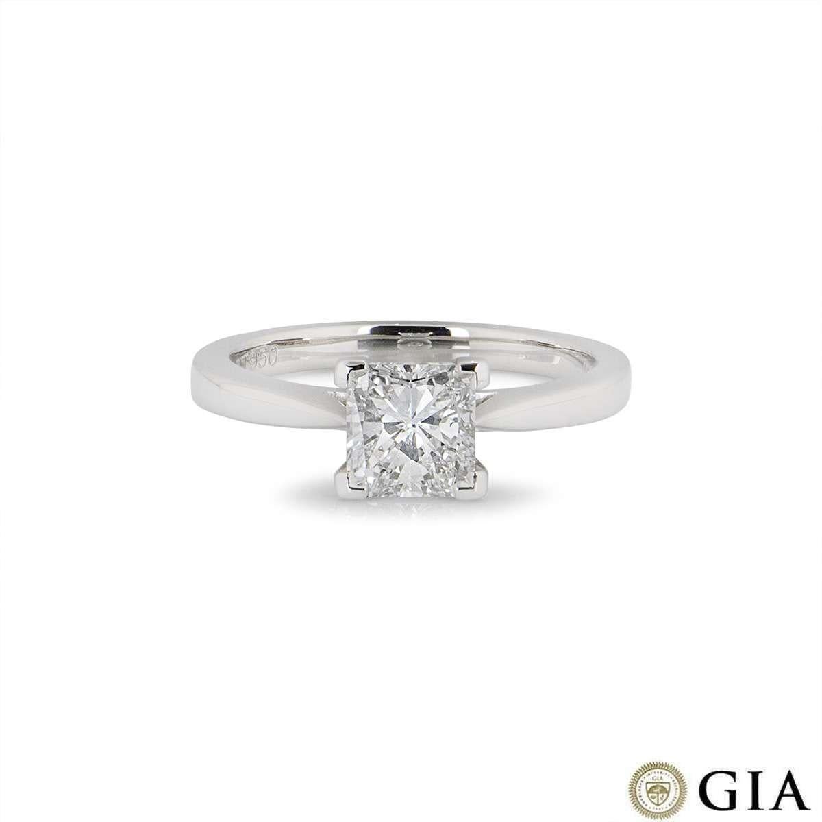 GIA Certified Platinum Radiant Cut Diamond Ring 1.03ct F/VS1 In New Condition For Sale In London, GB