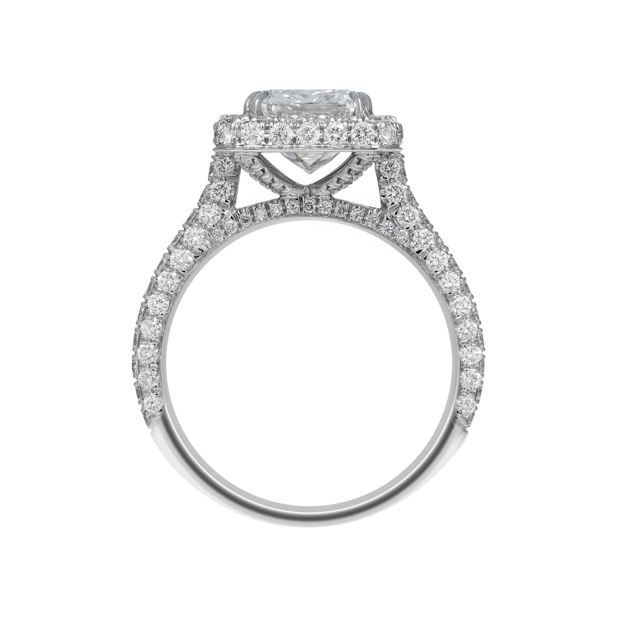 Taille radiant Bague en platine certifiée GIA avec diamant taille radiant de 3,01 carats en vente