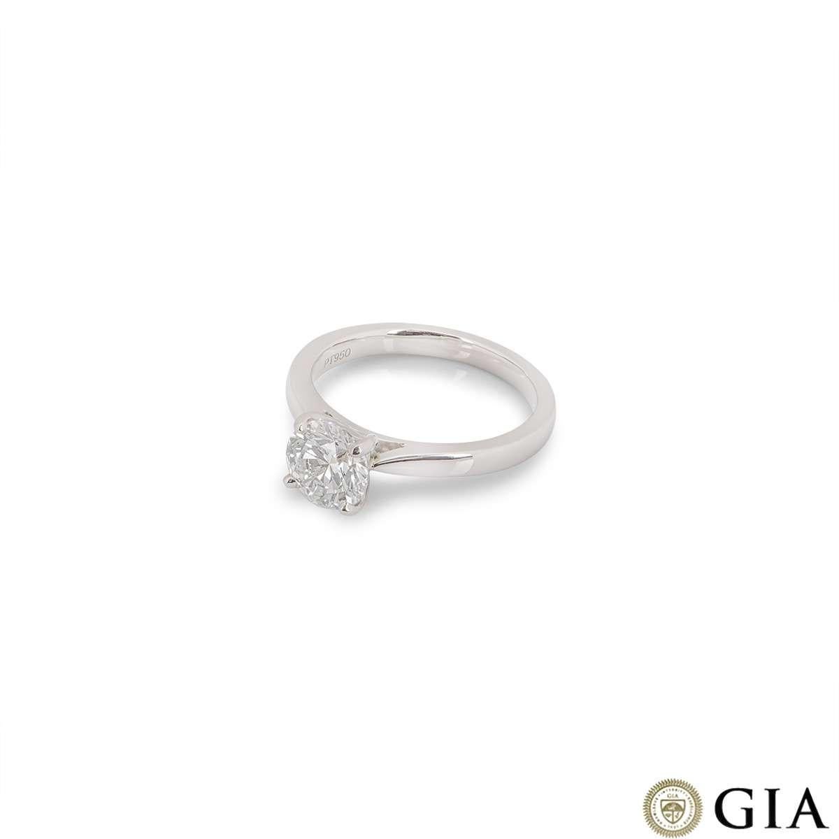 Taille ronde Bague en platine certifiée GIA avec diamant rond taillé en brillant 1,30 carat en vente