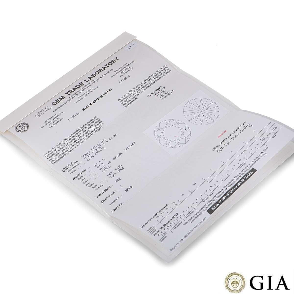 GIA Certified Platinum Round Brilliant Cut Diamond Ring 2.03 Carat E/VS2 In New Condition For Sale In London, GB