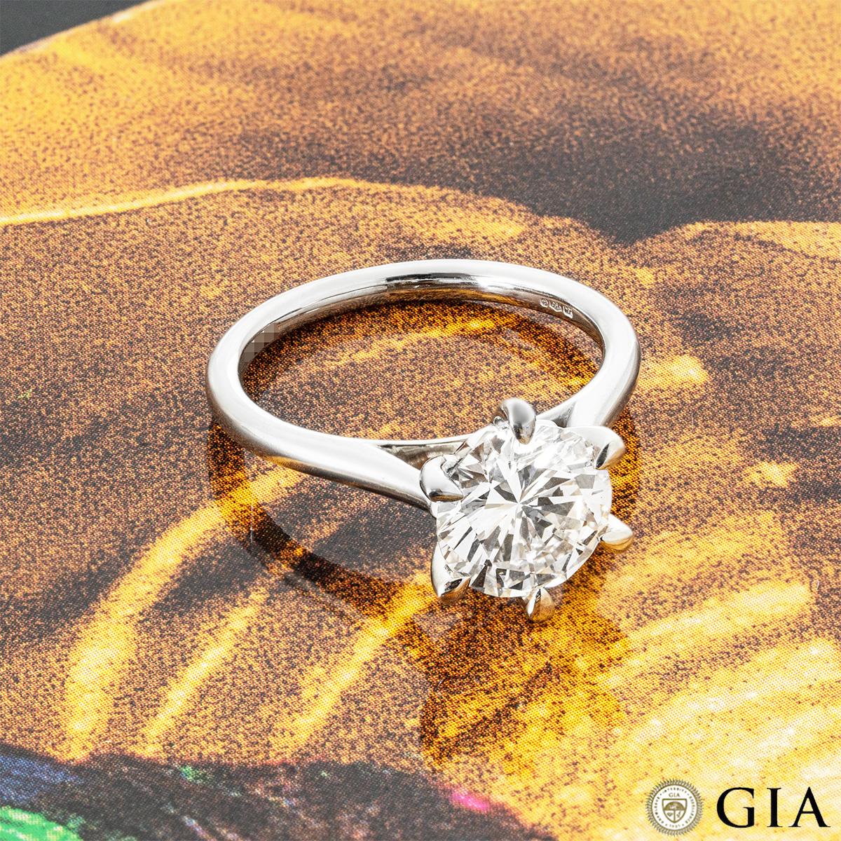 GIA Certified Platinum Round Brilliant Cut Engagement Diamond 2.06ct I/VS1 For Sale 4