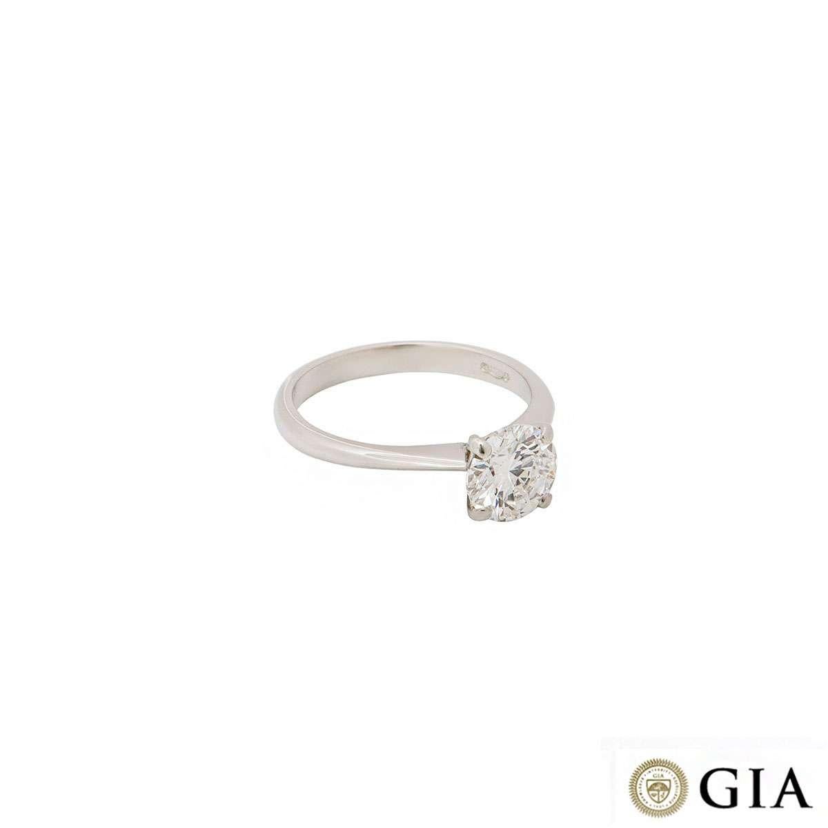 GIA Certified Platinum Round Cut Diamond Engagement Ring 1.23 Carat  In Excellent Condition In London, GB