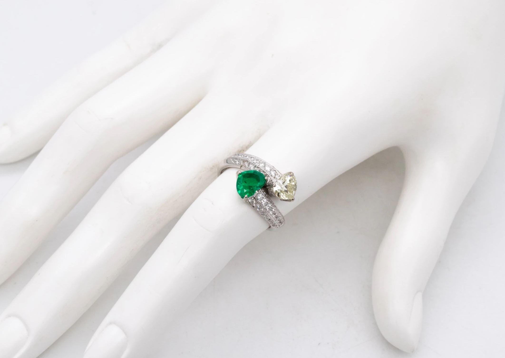 Gia Certified Platinum Toi Et Moi Ring with 2.81 Ctw Colombian Emerald & Diamond For Sale 3