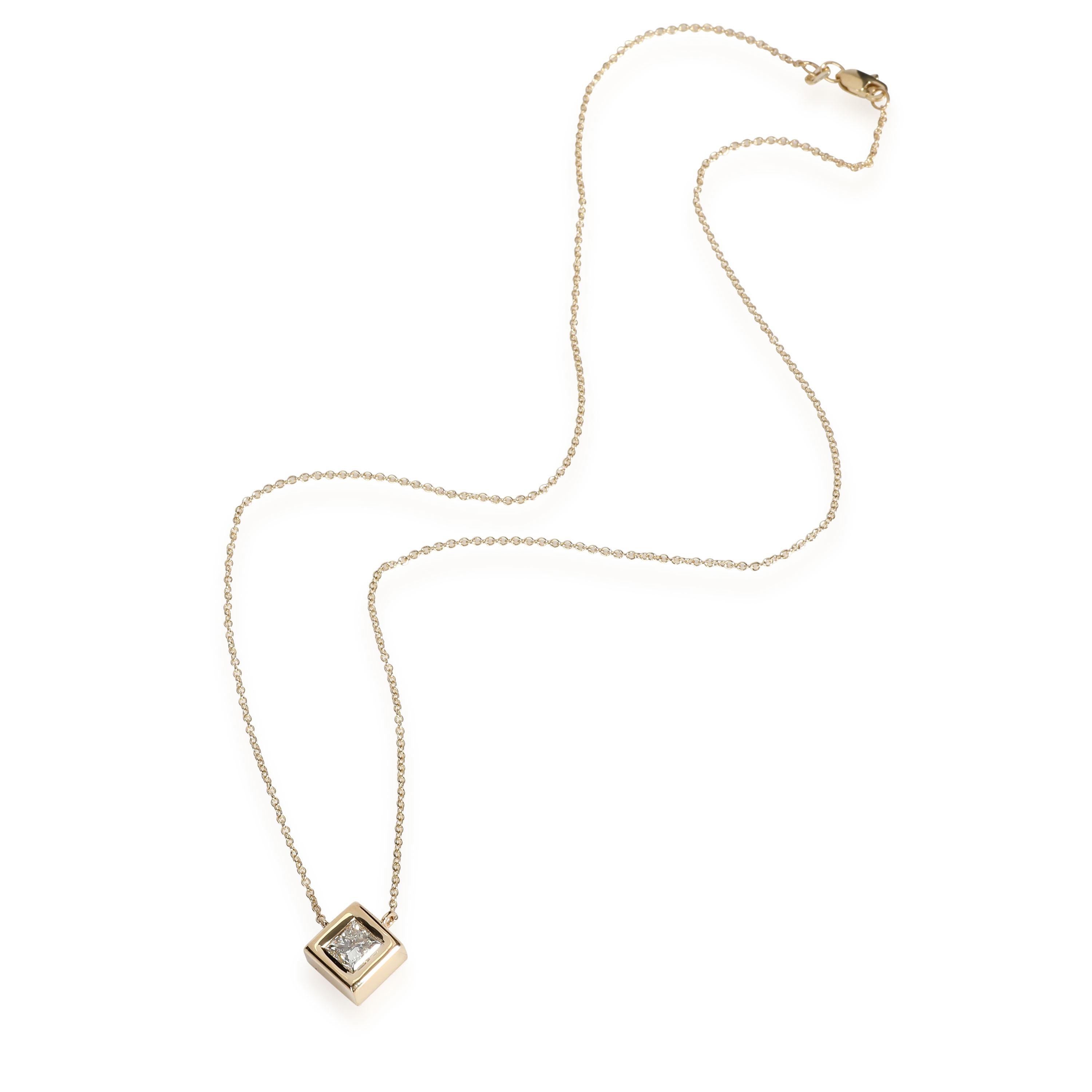 Modern GIA Certified Princess cut Bezel Set Diamond Necklace in 14K Yellow Gold 0.90 Ct