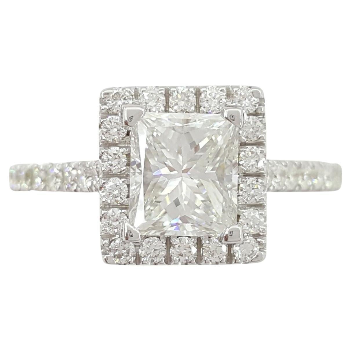 GIA-zertifizierter Diamant-Halo-Ring mit Prinzessinnenschliff im Angebot