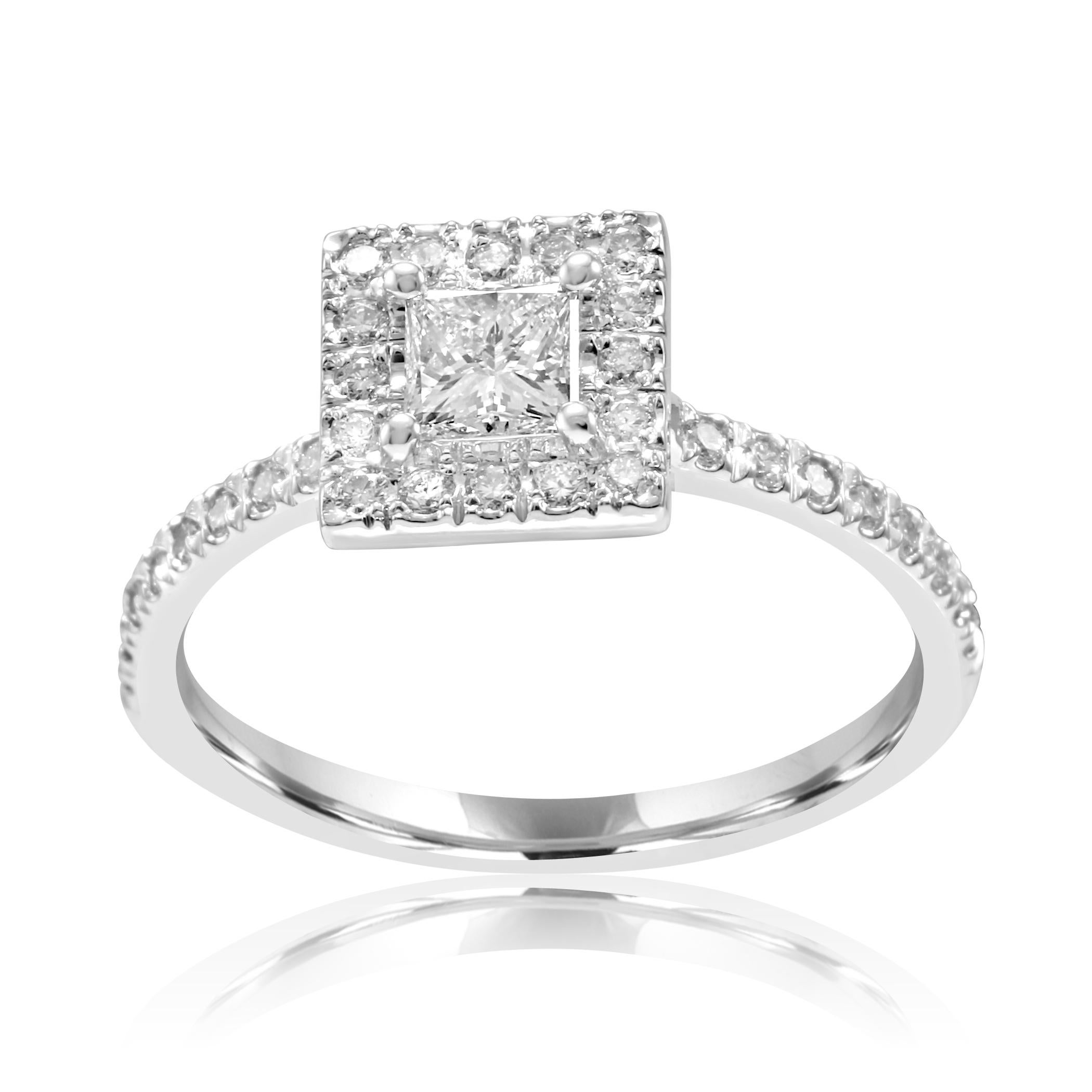 Beautiful GIA certified Princess Cut 0.37 Carat E color VS2 clarity encircled in a single Halo of White G-H Color VS-SI Round Diamonds 0.30 Carat set in 14K White Gold Bridal Engagement ring.

MADE IN USA

Total Diamond Weight 0.67 Carat

Style