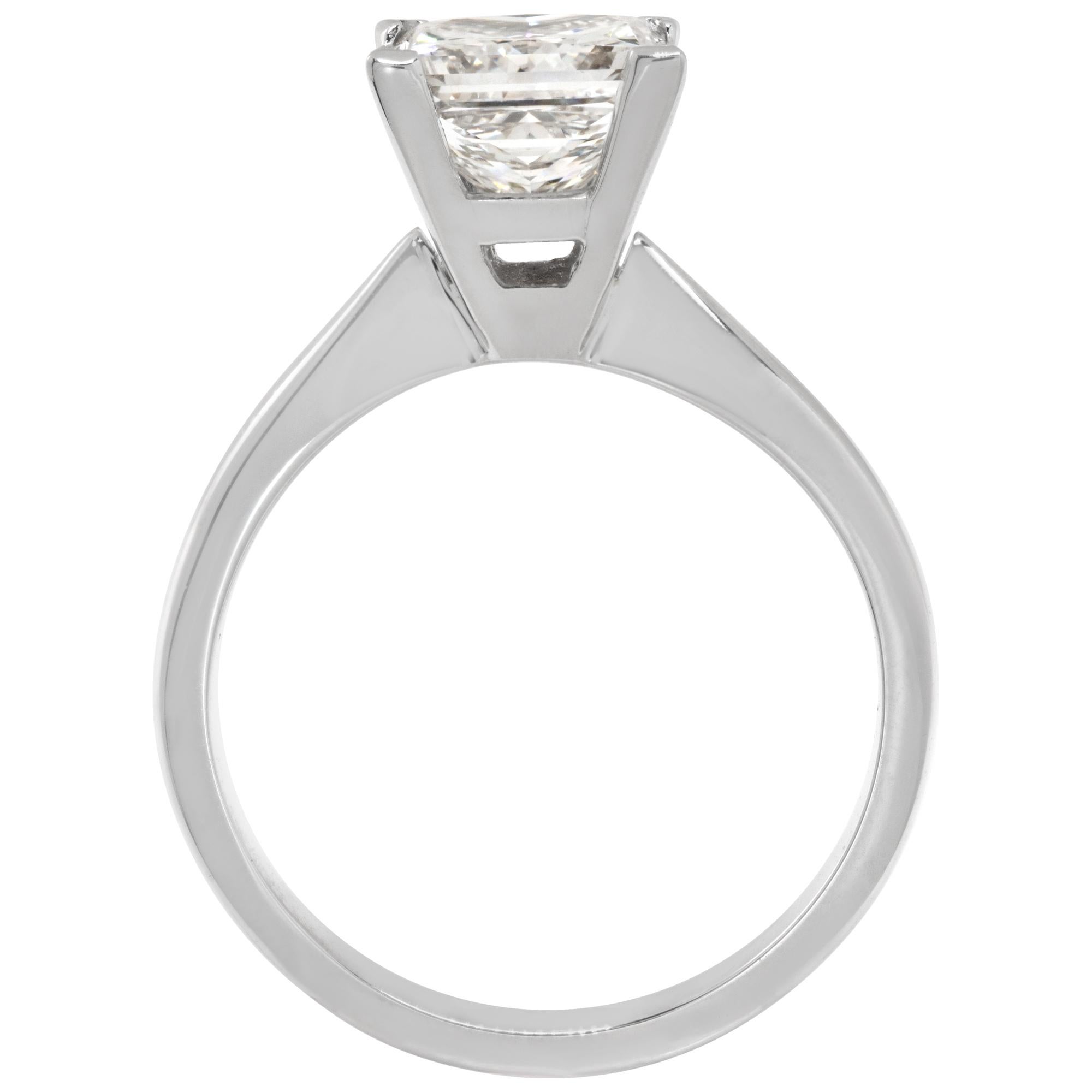 GIA-zertifizierter Solitär-Diamantring im Princesse-Schliff Damen im Angebot