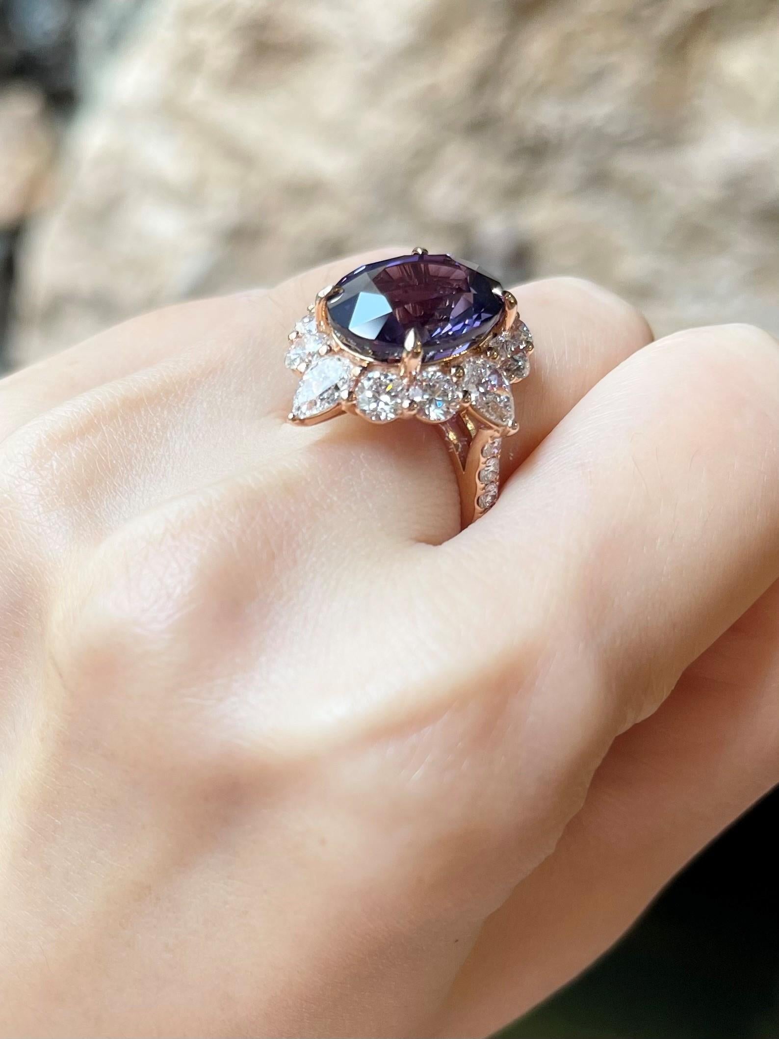 GIA Certified Purple Sapphire with Diamond Ring set in 18K Rose Gold Settings For Sale 1