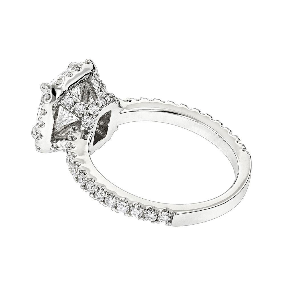 GIA Certified Radiant Cut Diamond Engagement 950 Platinum Ring In New Condition For Sale In Tarzana, CA