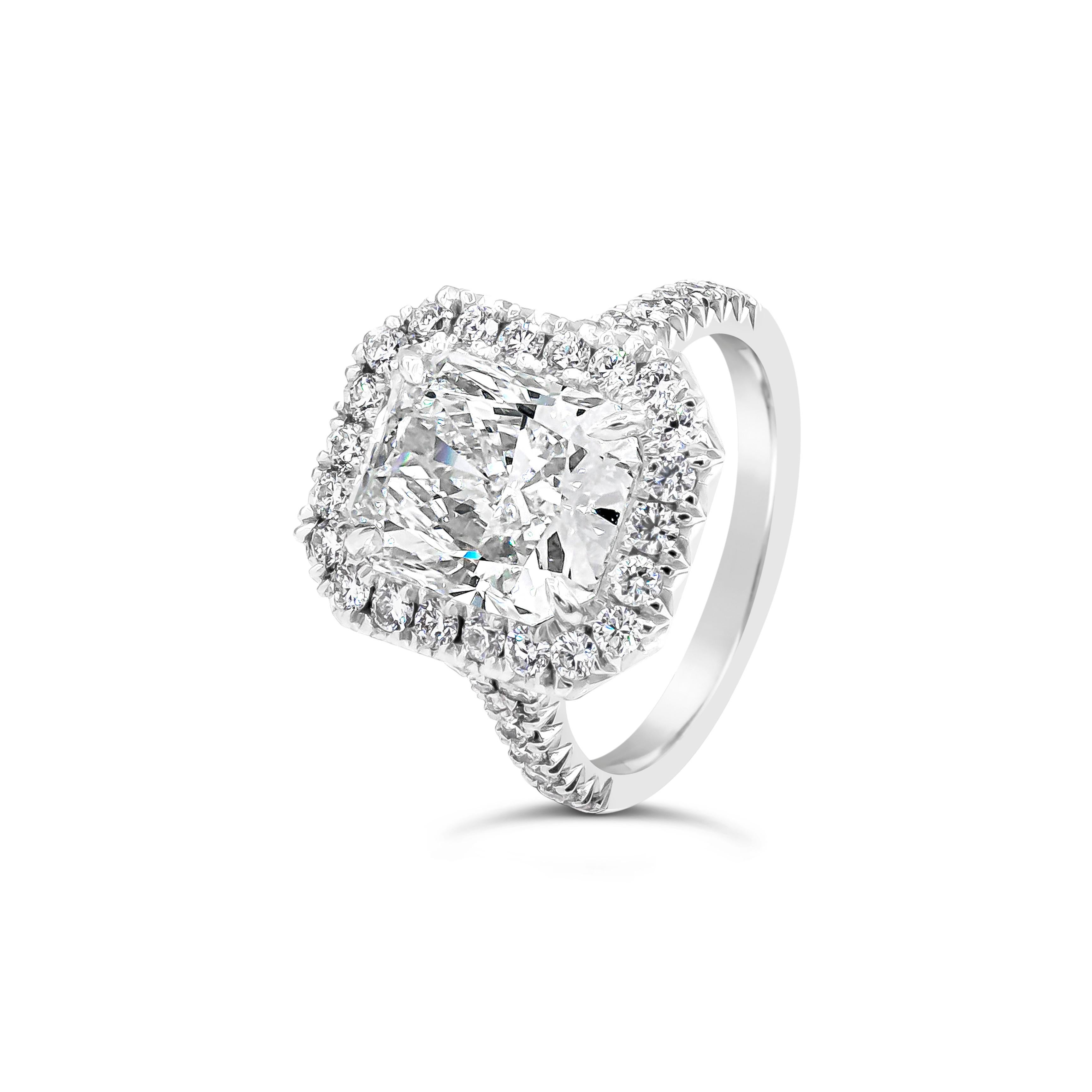 Roman Malakov Verlobungsring mit GIA-zertifiziertem 4,15 Karat Diamant-Halo im Strahlenschliff (Zeitgenössisch) im Angebot