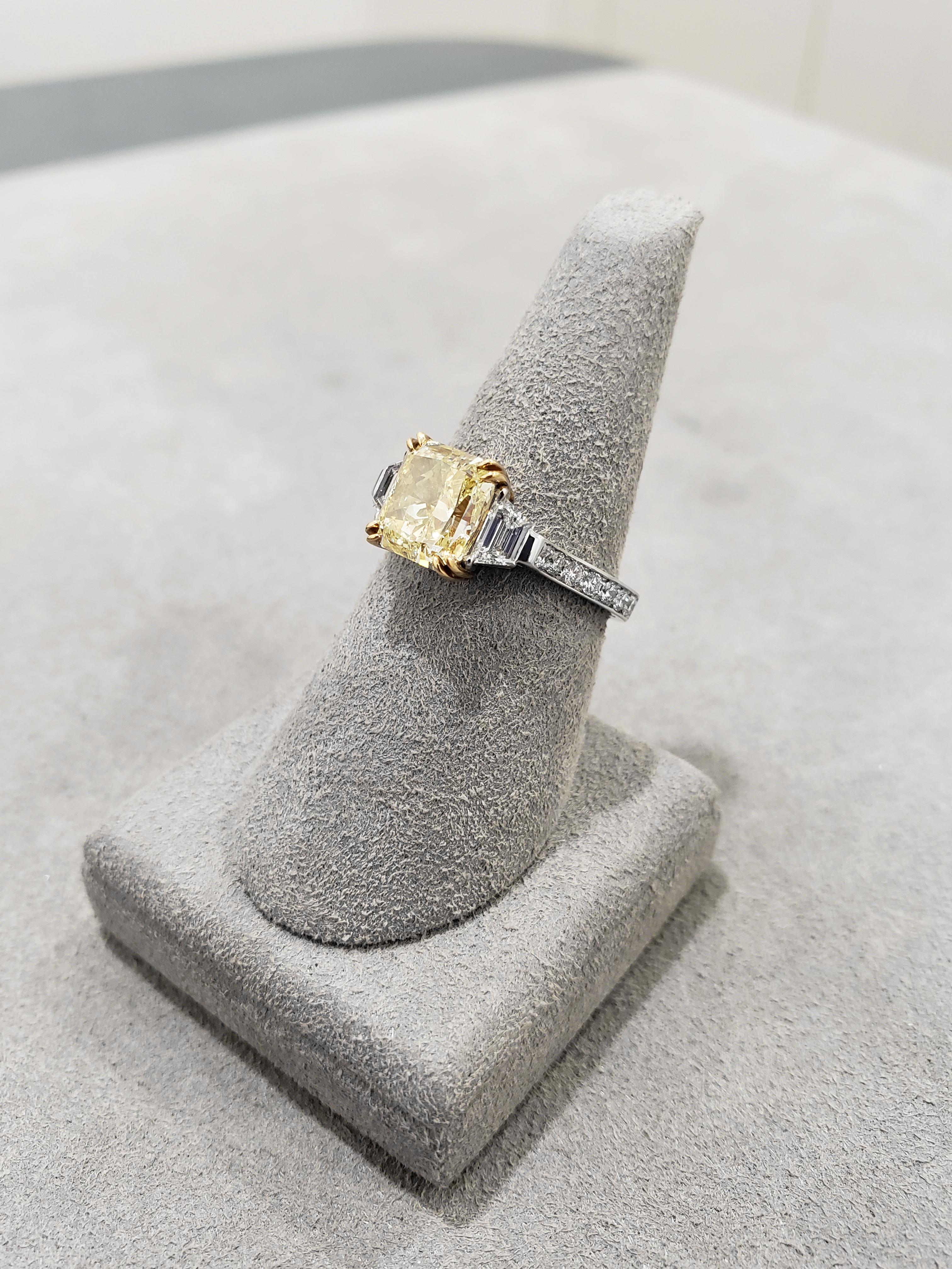 Contemporary Roman Malakov GIA Certified Yellow Diamond Three-Stone Engagement Ring