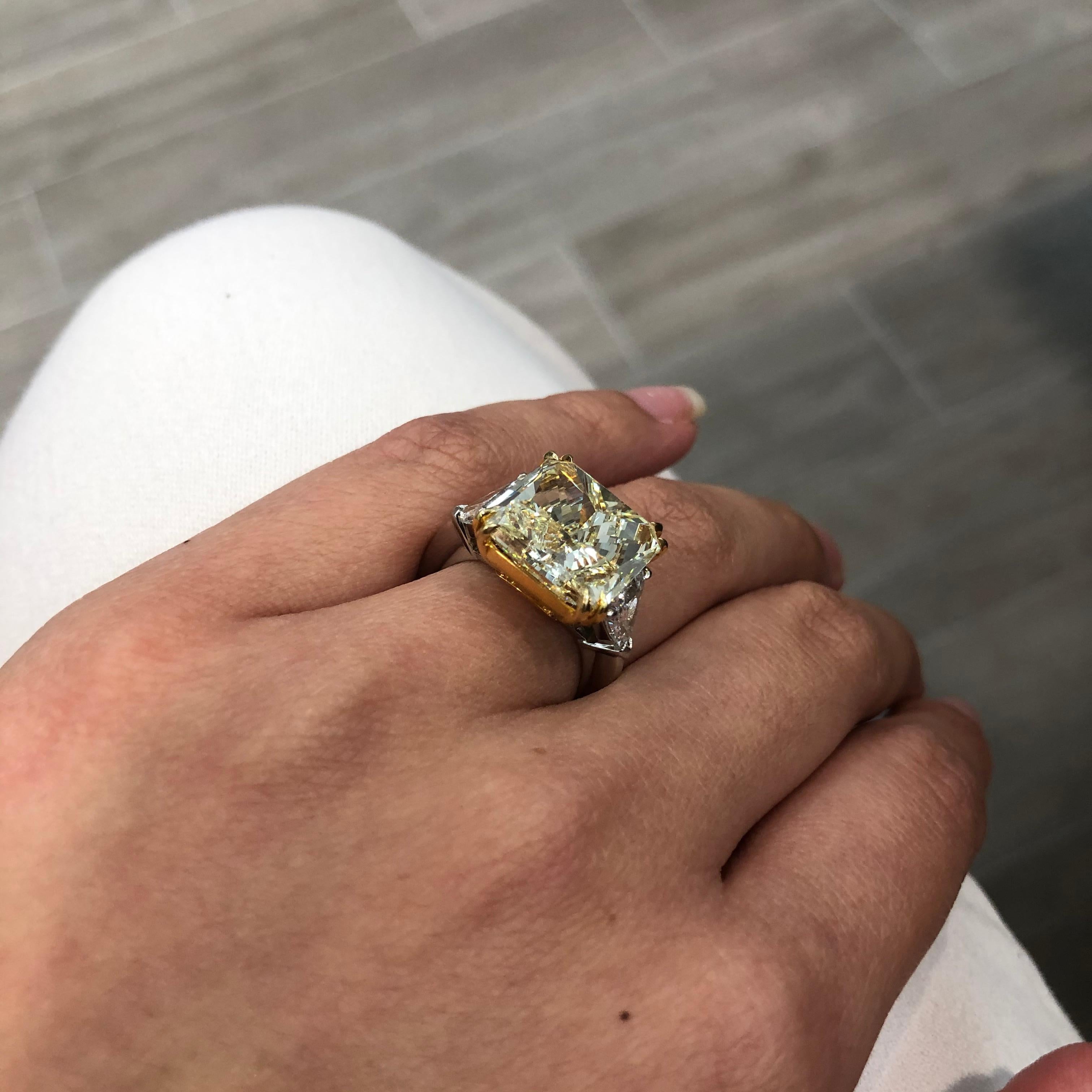 Contemporary Roman Malakov 10.59 Carat Radiant Cut Yellow Diamond Three-Stone Engagement Ring For Sale