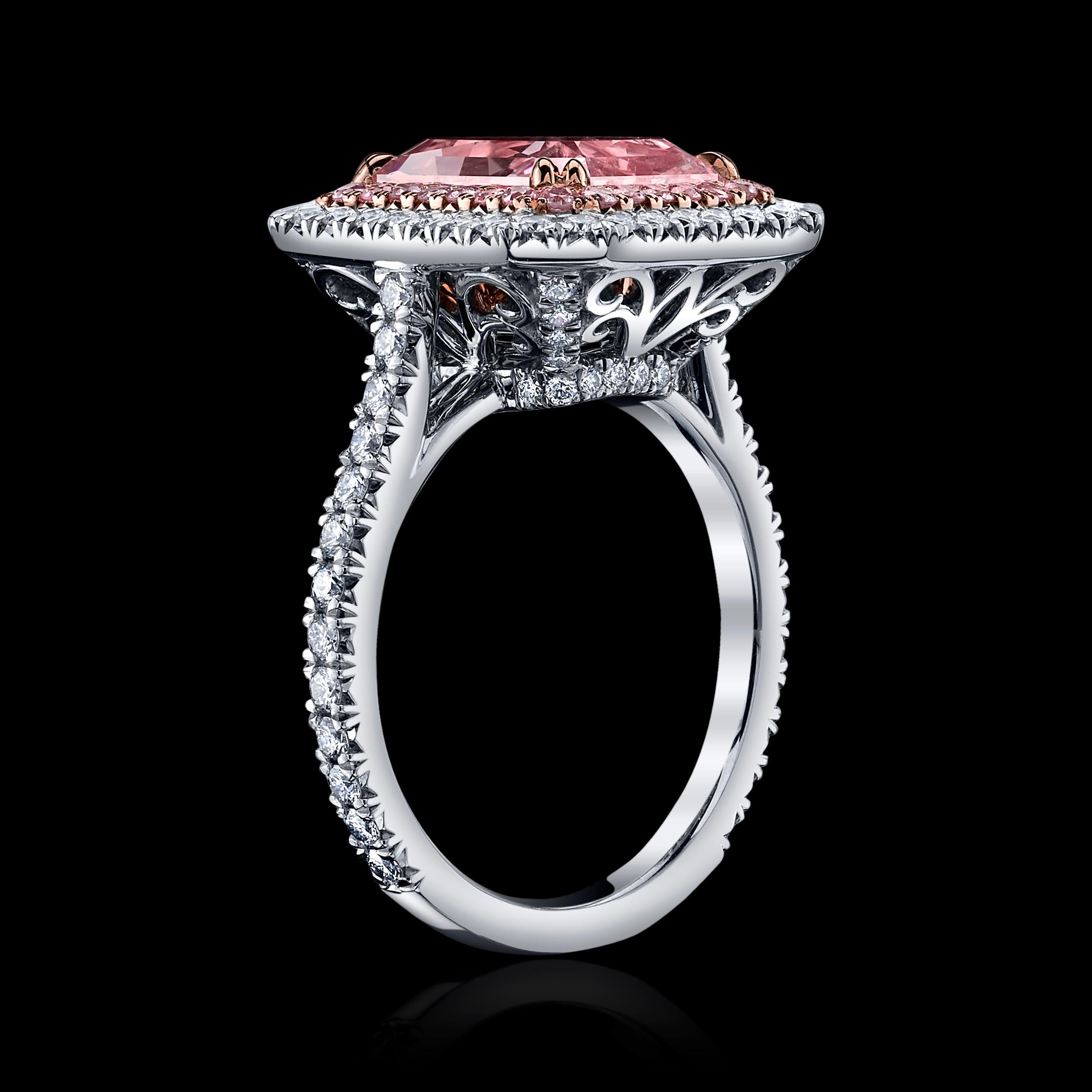 GIA-zertifizierter, seltener und großer ovaler Fancy Pink-Diamantring mit 6,11 Karat (Moderne) im Angebot