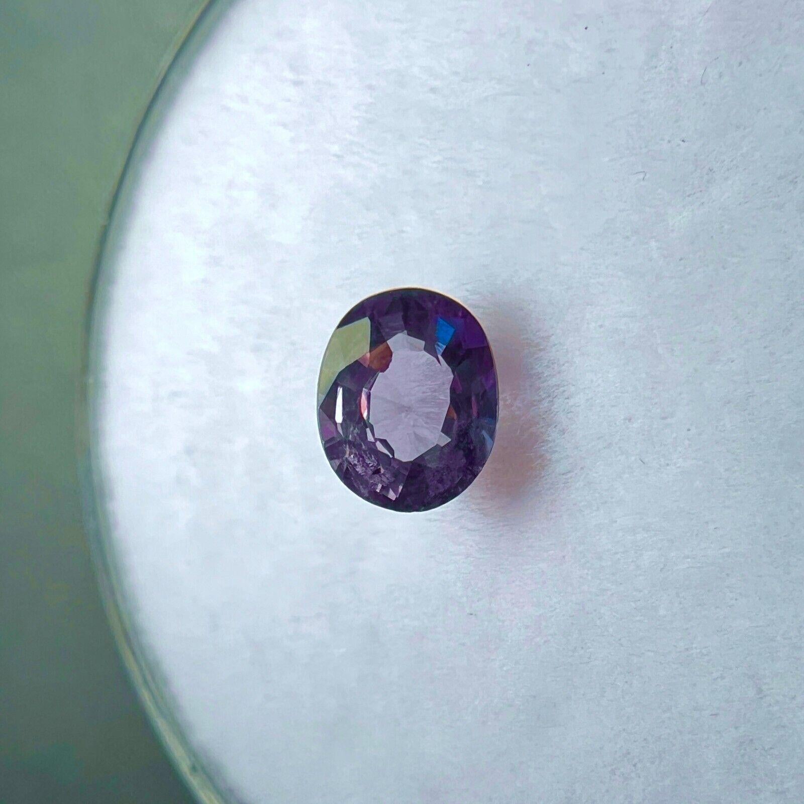 GIA Certificado Raro Natural Cambio de Color Granate 0,57ct Verde Púrpura Gema Talla Ovalada en venta 6