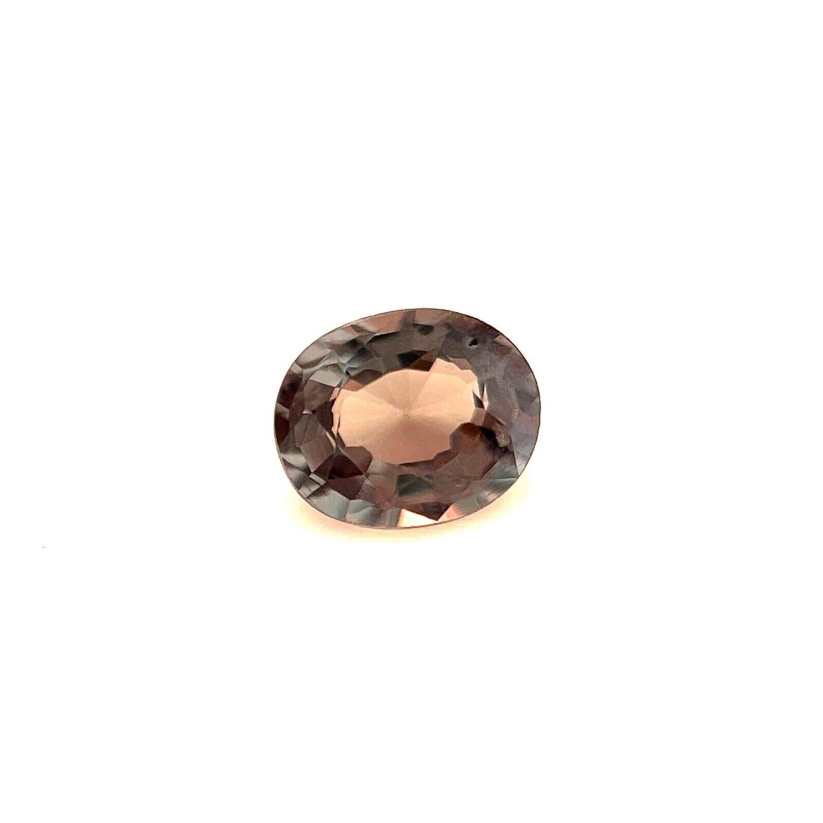 GIA Certificado Raro Natural Cambio de Color Granate 0,57ct Verde Púrpura Gema Talla Ovalada en Nuevo estado para la venta en Birmingham, GB