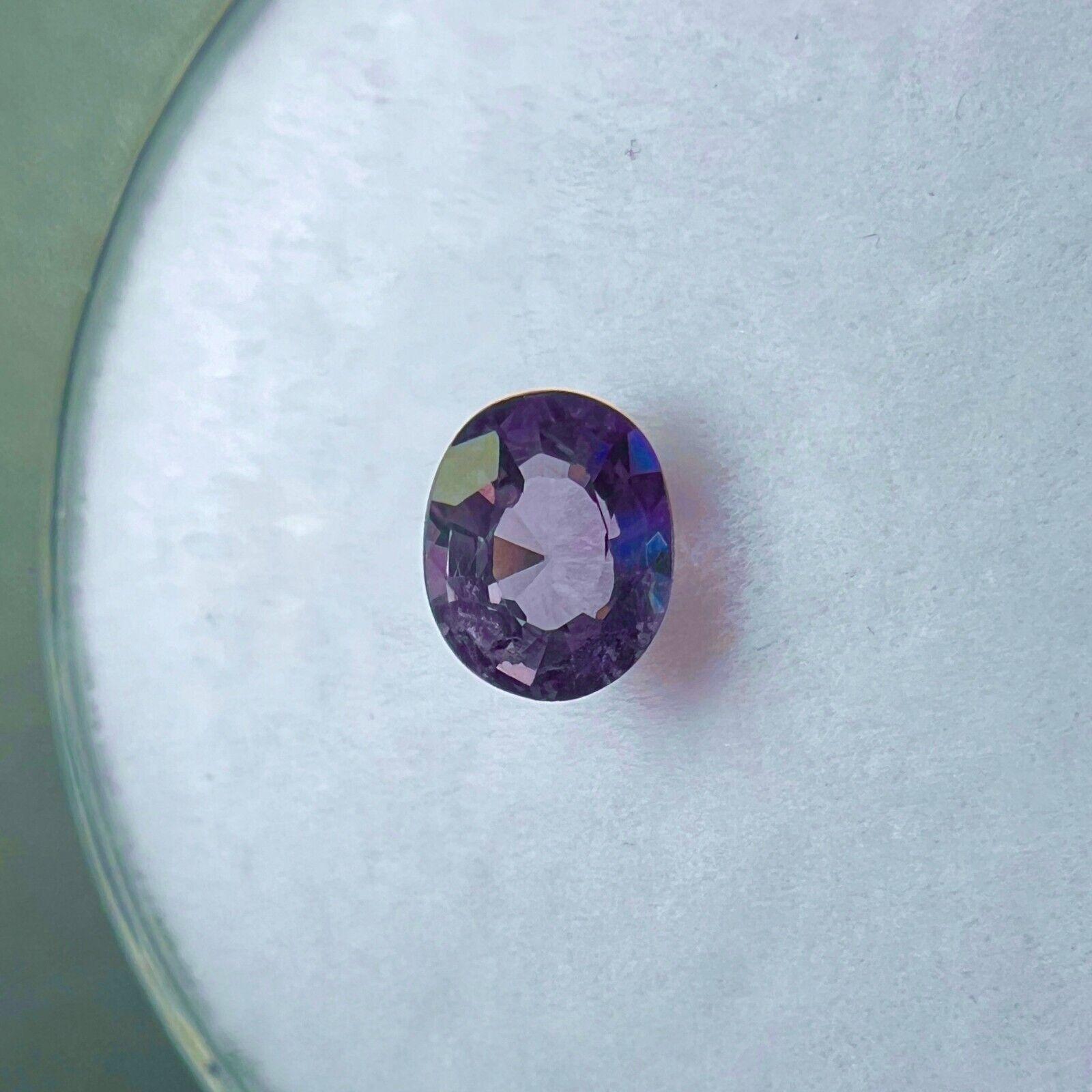GIA Certificado Raro Natural Cambio de Color Granate 0,57ct Verde Púrpura Gema Talla Ovalada en venta 4