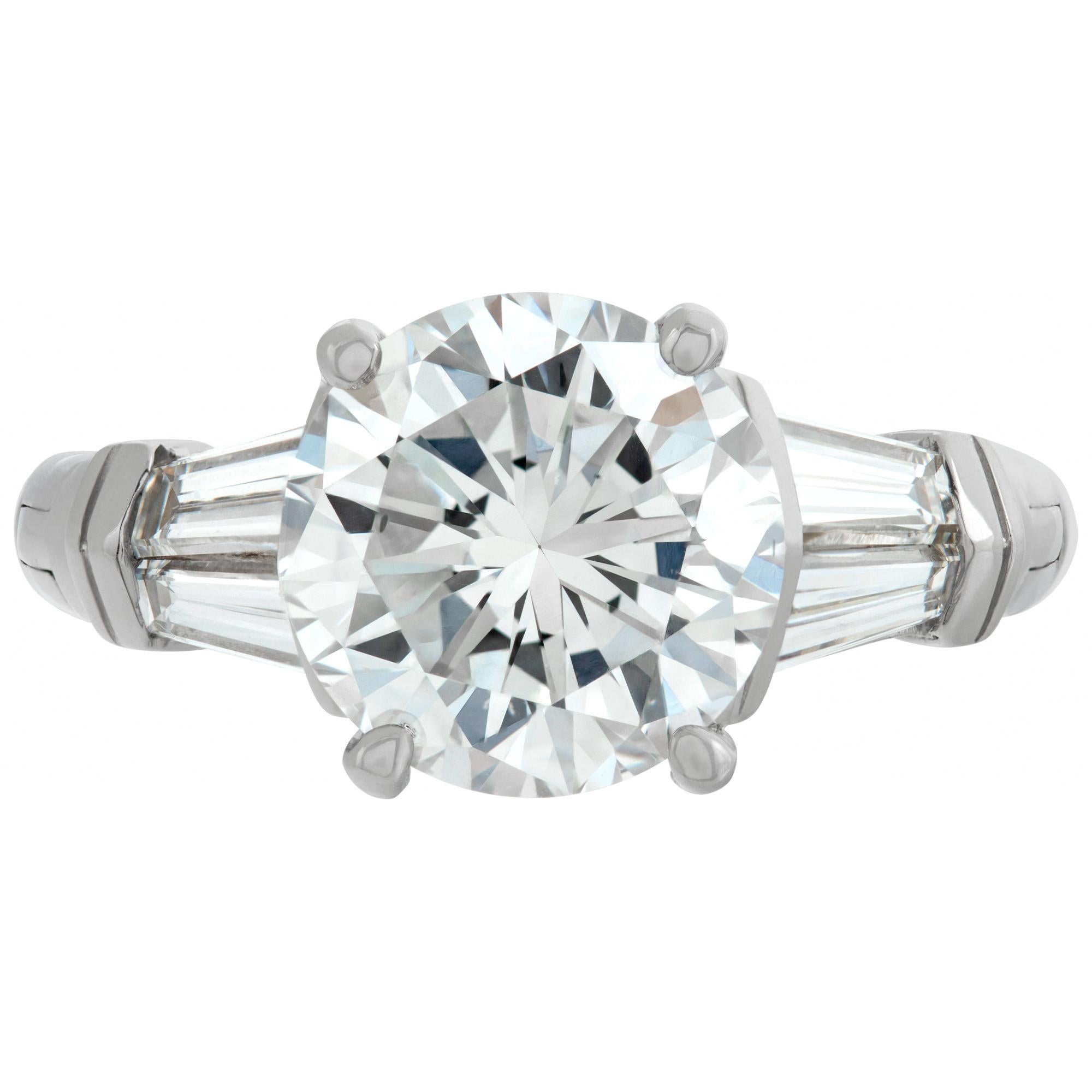 Diamant rond de taille brillant certifié GIA de 3,09 carats, couleur H, pureté VS2, serti sur une monture 