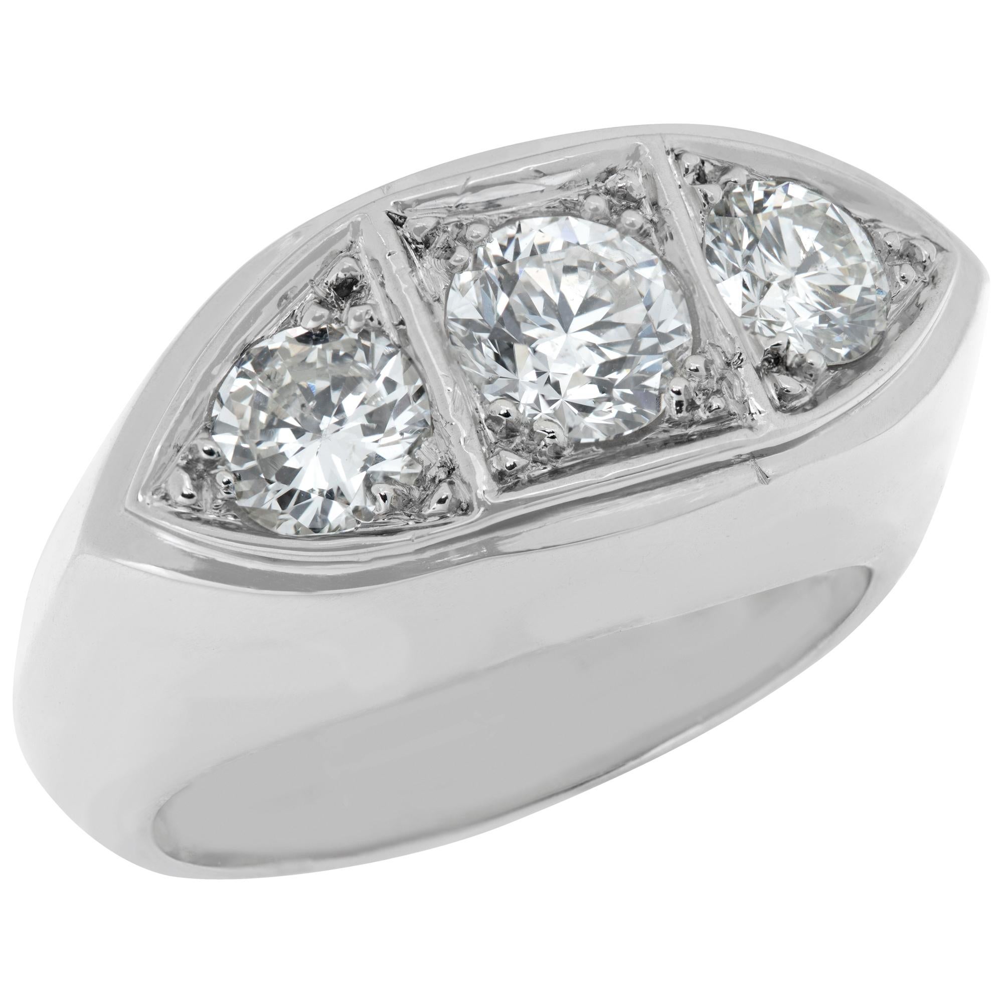 GIA-zertifizierter runder Diamantring mit 1,00 Karat im Brillantschliff aus Platin im Zustand „Hervorragend“ im Angebot in Surfside, FL