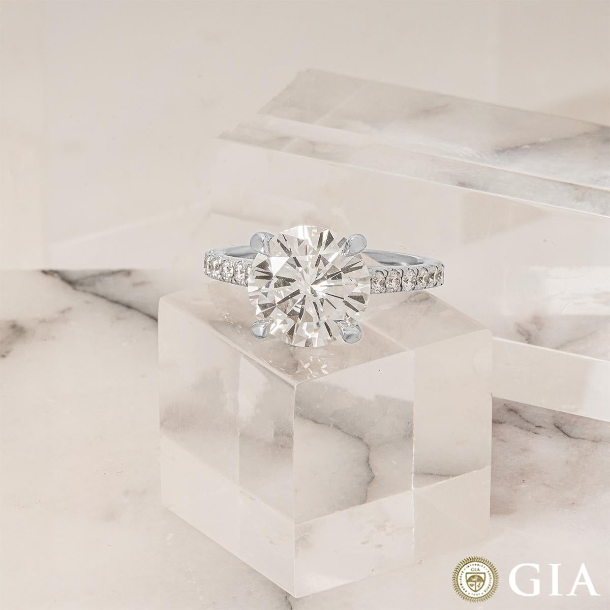 Women's GIA Certified Round Brilliant Cut Diamond Engagement Ring 3.52ct K/SI1