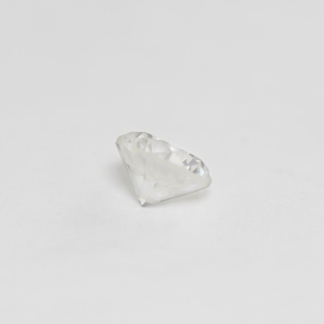 Diamante rotondo taglio brillante da .72 carati.
Classificato GIA con colore H e purezza Vs1.
Numero di rapporto GIA 2235368628.