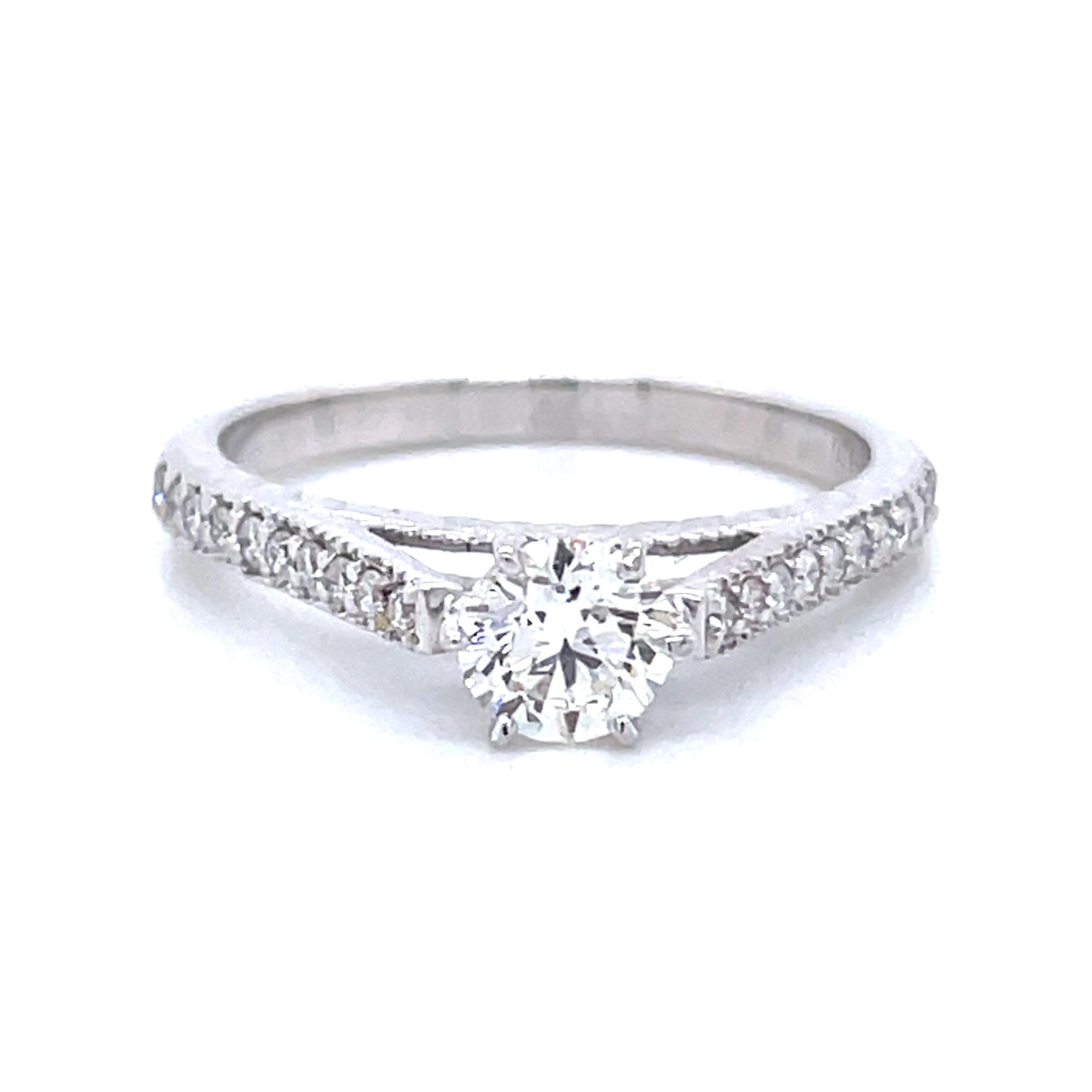 GIA Certified Round Brilliant Diamond Cts 0.51 Engagement Ring in 18k White Gold For Sale 1
