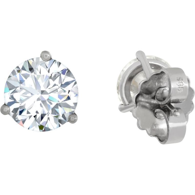 Taglio brillante Borchie in platino con diamante tondo brillante certificato GIA in vendita