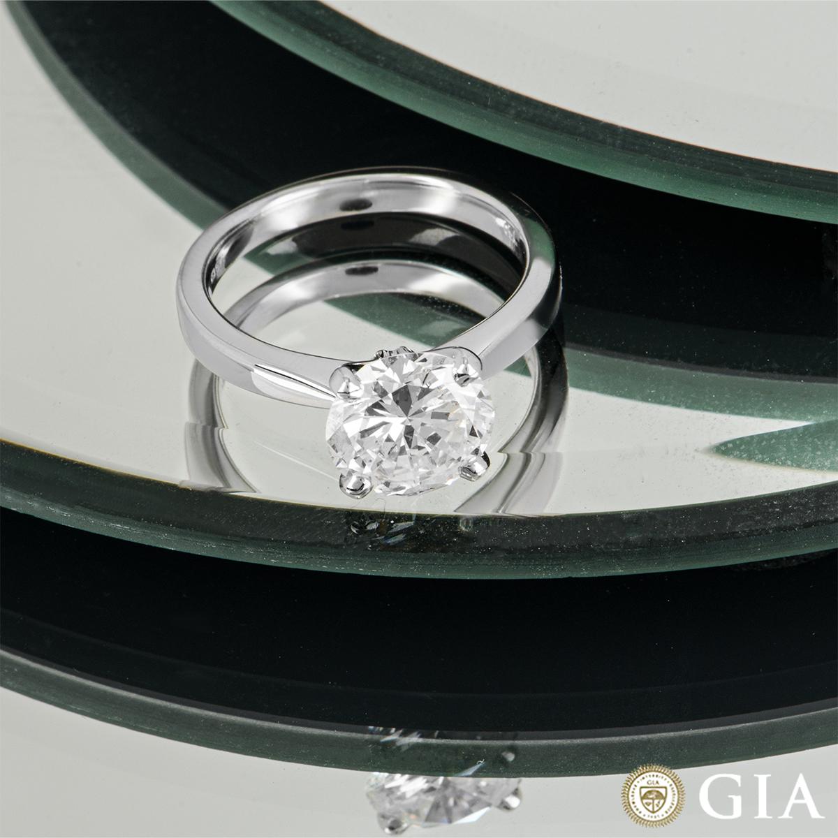 GIA Certified Round Brilliant Diamond Solitaire Engagement Ring 2.31 Ct F/VVS2 2