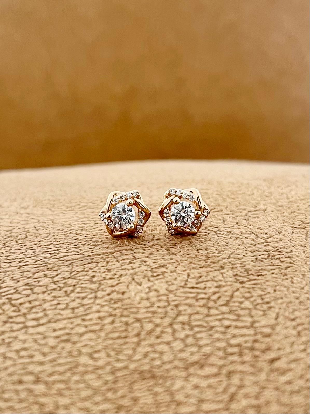 Pair of E VVS2 Round Diamonds 0.62 Carats in 18K Rose Gold  GIA Certified In New Condition For Sale In Bangkok, Bangrak