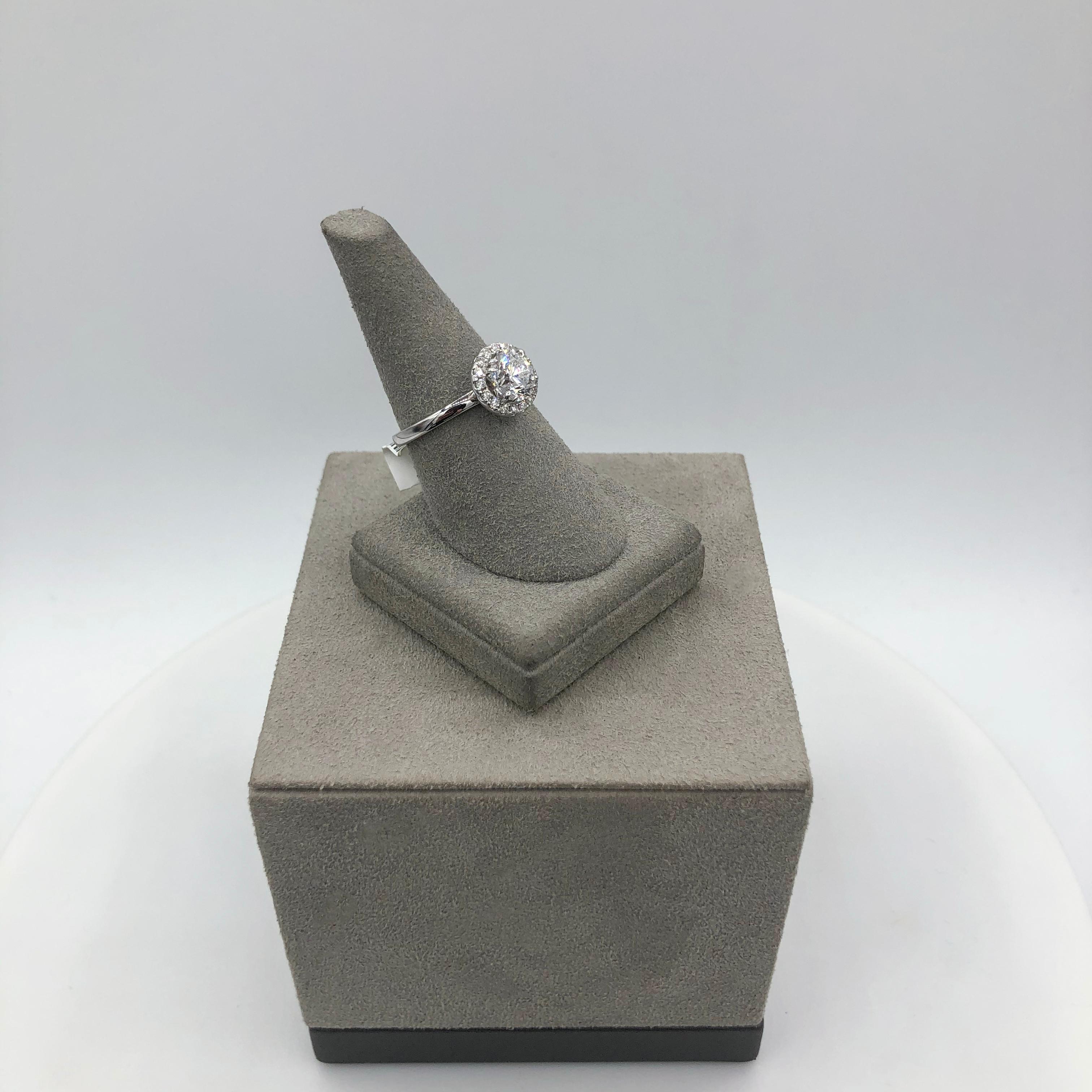 GIA Certified 1.20 Carats Round Brilliant Cut Diamond Halo Engagement Ring In New Condition For Sale In New York, NY