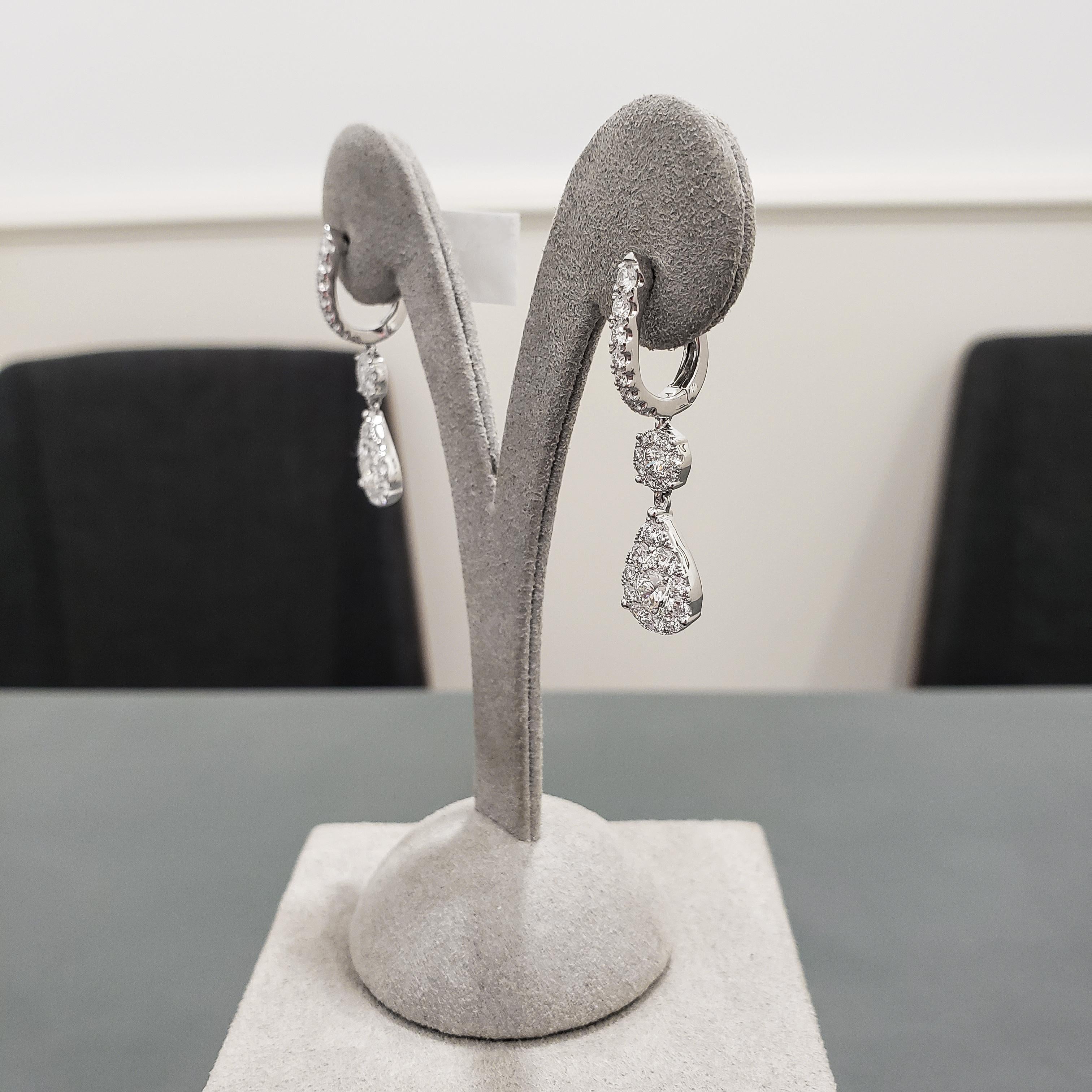 Women's Roman Malakov, GIA Certified Round Diamond Pear-Shaped Dangle Earrings