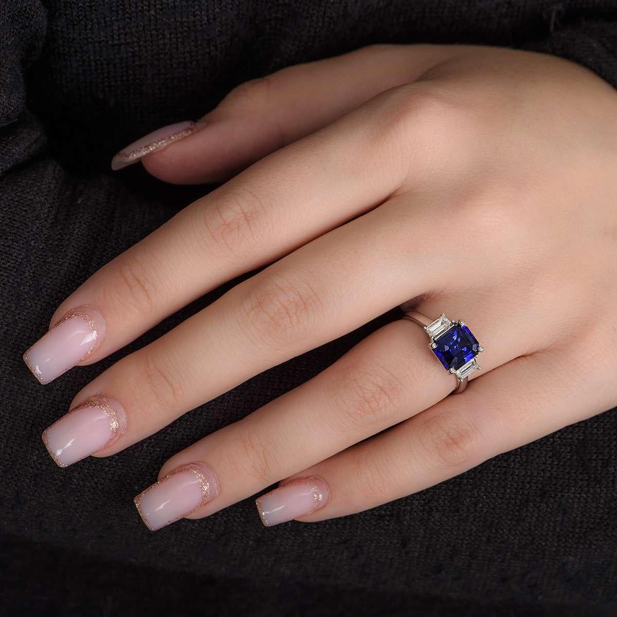 Women's GIA Certified Royal Blue Sapphire & Diamond Ring 3.04ct For Sale