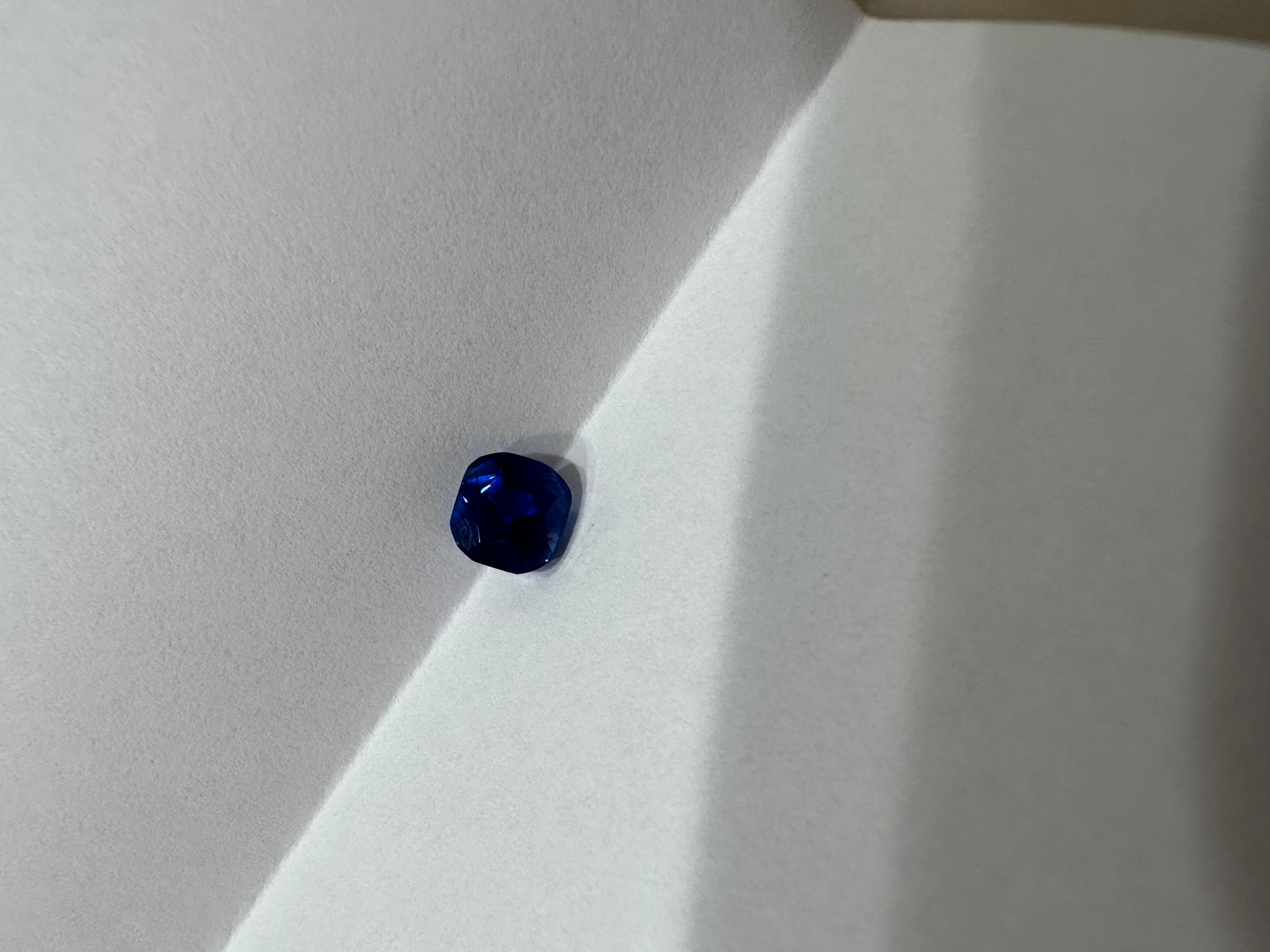 GIA-zertifizierter ROyal BLUE Saphir GIA-zertifizierter und erklärter Kaschmir-Edelstein im Zustand „Neu“ im Angebot in Jupiter, FL
