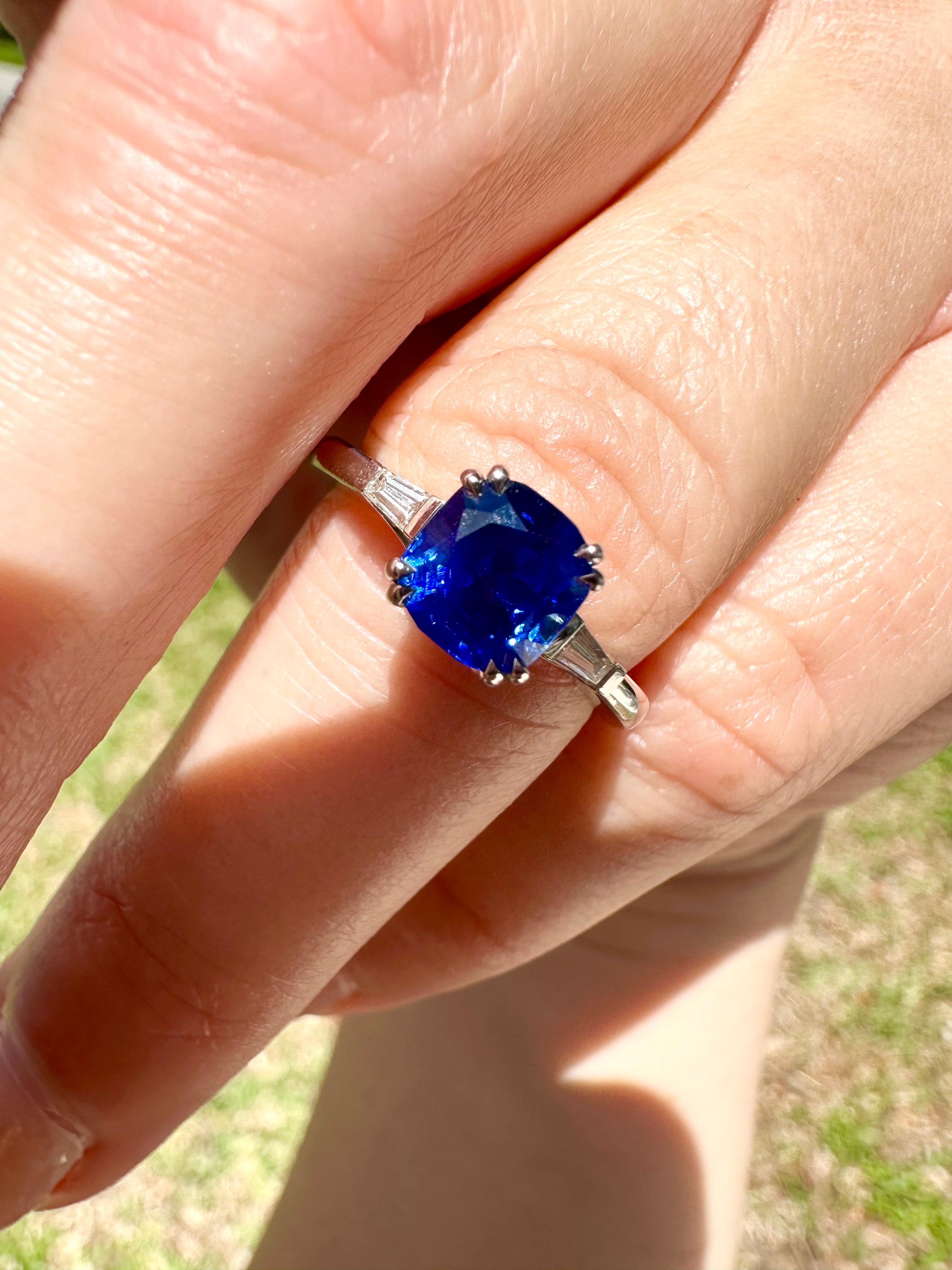 Cushion Cut GIA Certified Royal Blue Sapphire Ring GIA Certified and Stated Unheated Kashmir For Sale