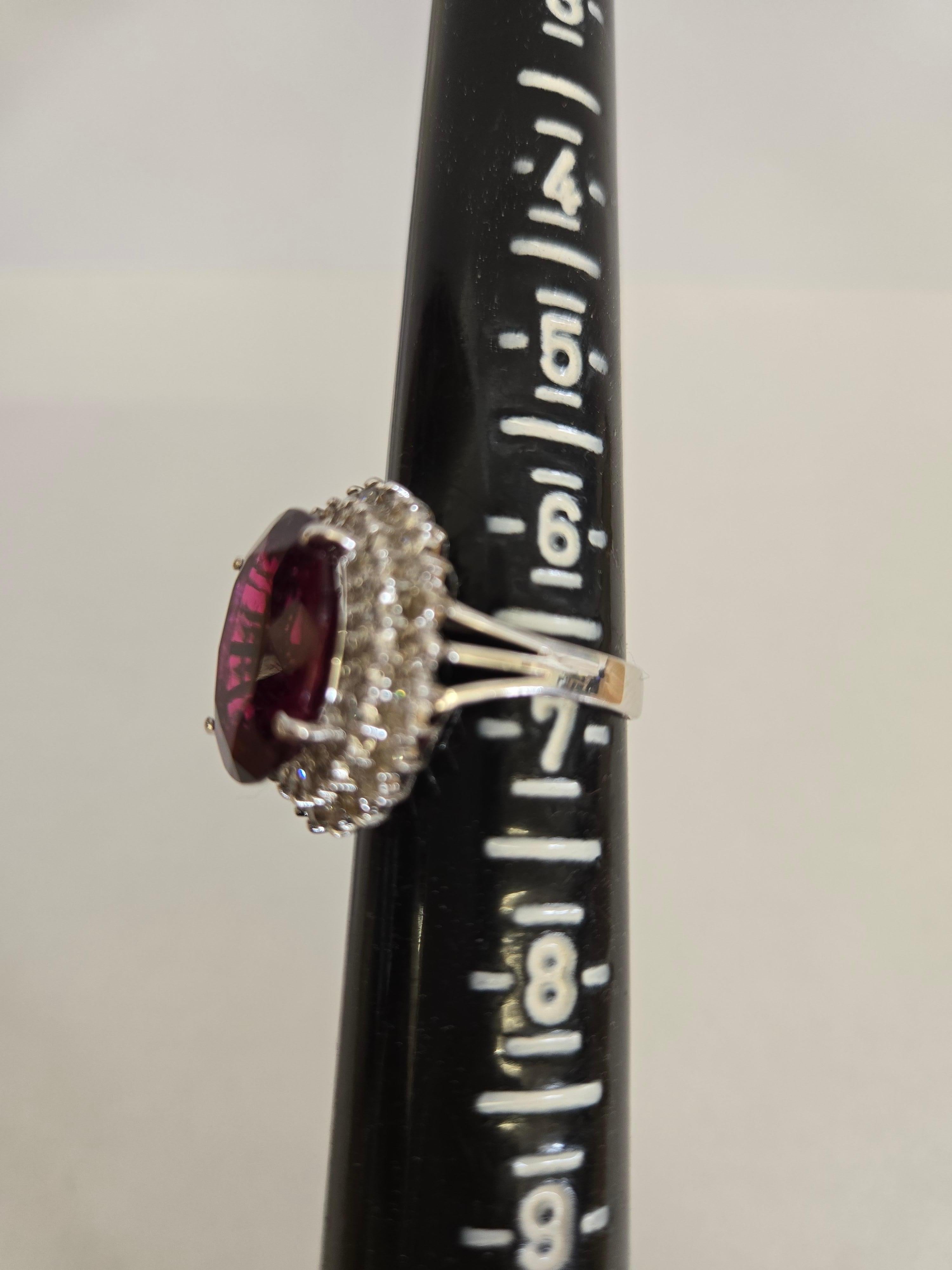Anello con rubellite e diamante certificato GIA in oro 18 carati In condizioni buone in vendita a Pasadena, CA