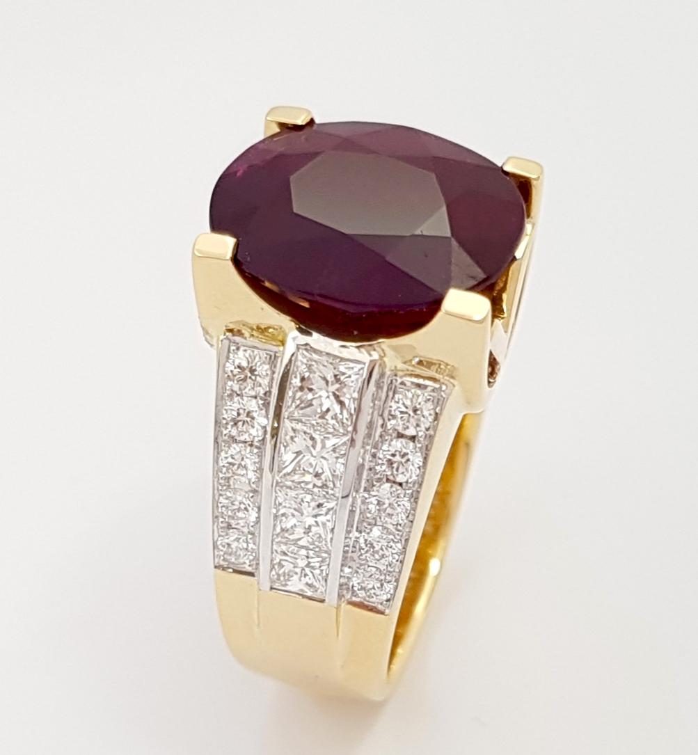 Bague en or 18 carats avec rubis et diamants certifiés GIA en vente 9