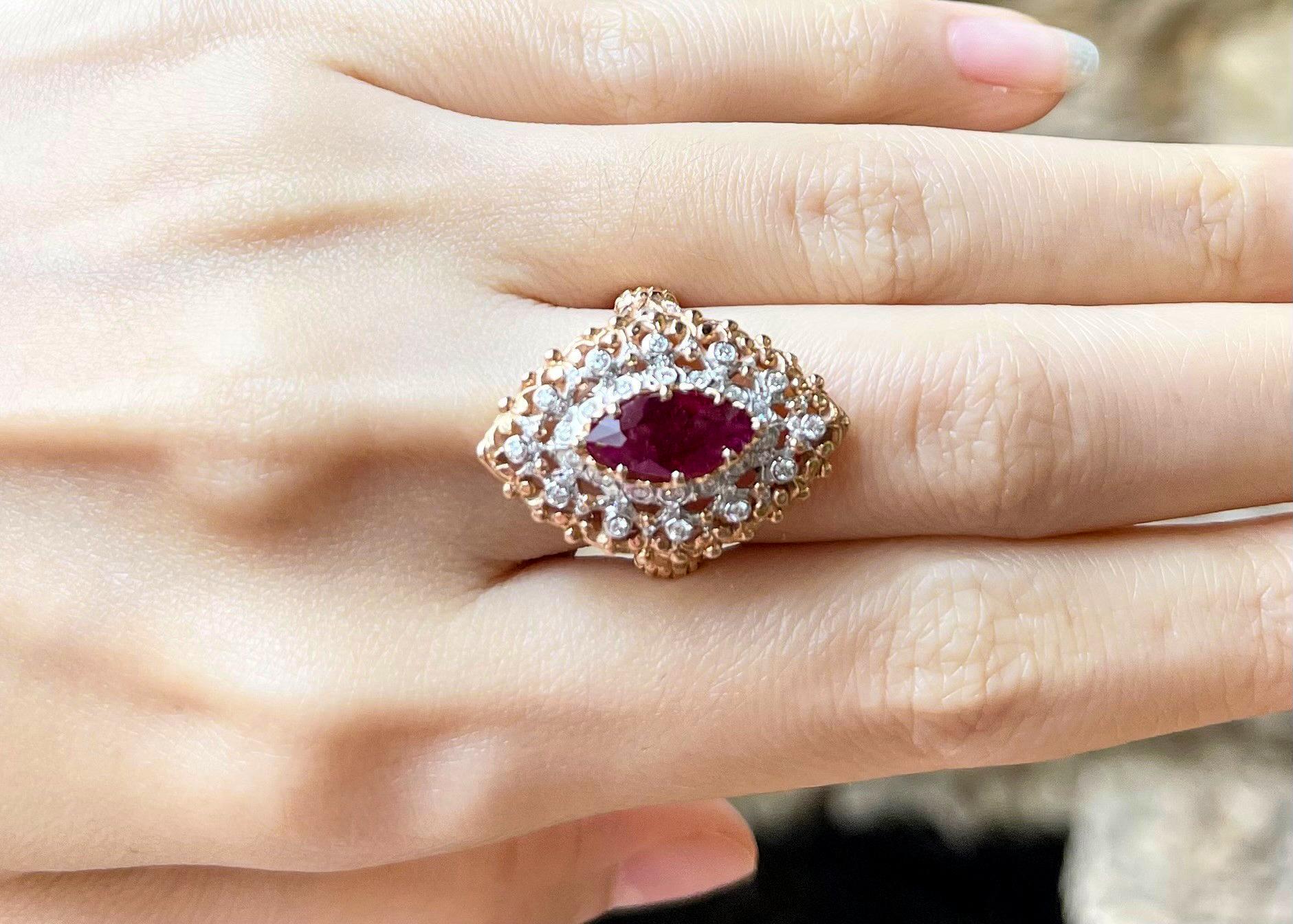 Anillo de Rubí Sangre de Paloma con Diamantes Certificado GIA engastado en Oro Rosa de 18K Art Decó en venta