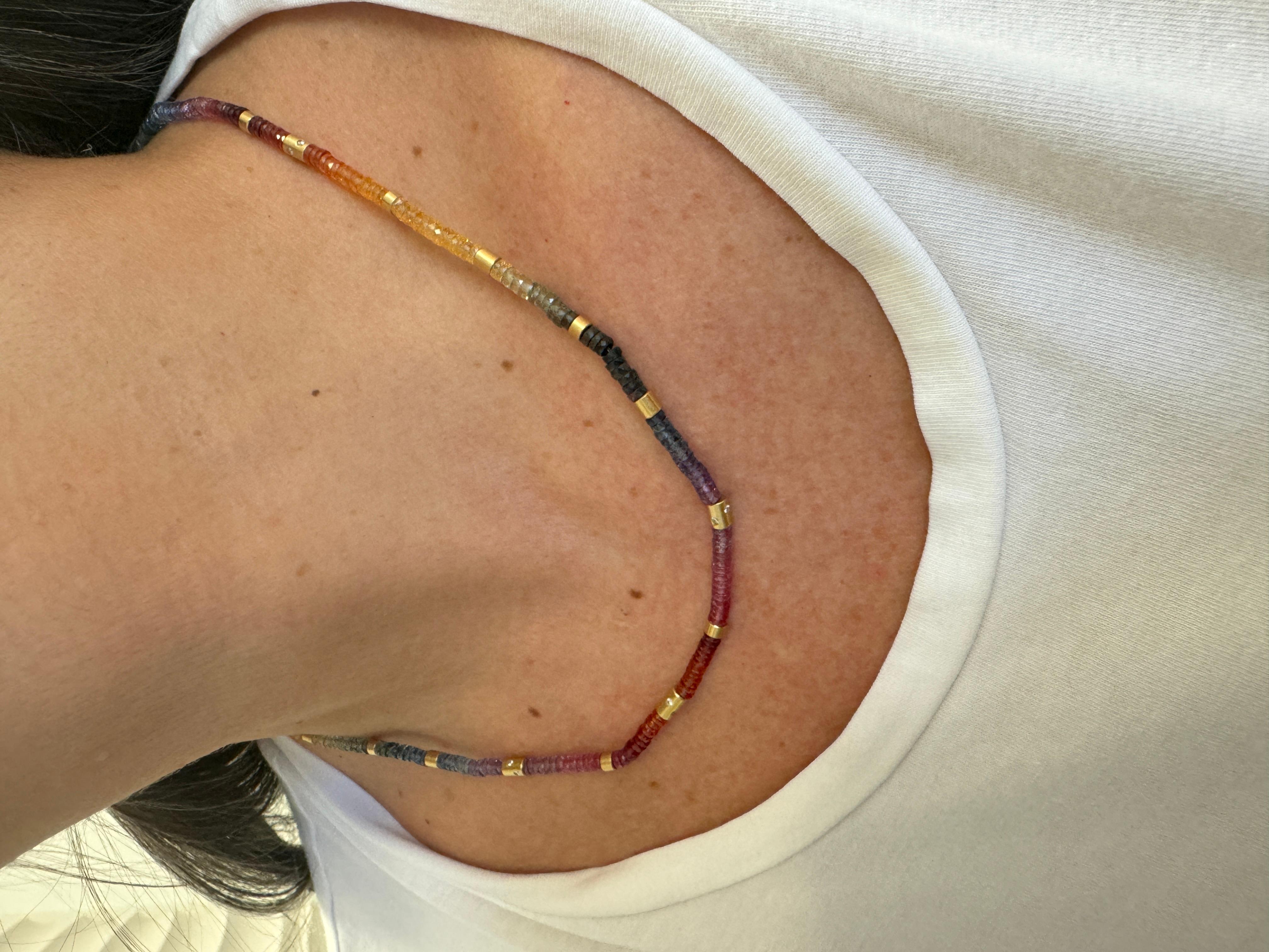 Collana multicolore arcobaleno con perle di zaffiro certificate GIA in oro giallo 14k in vendita 1