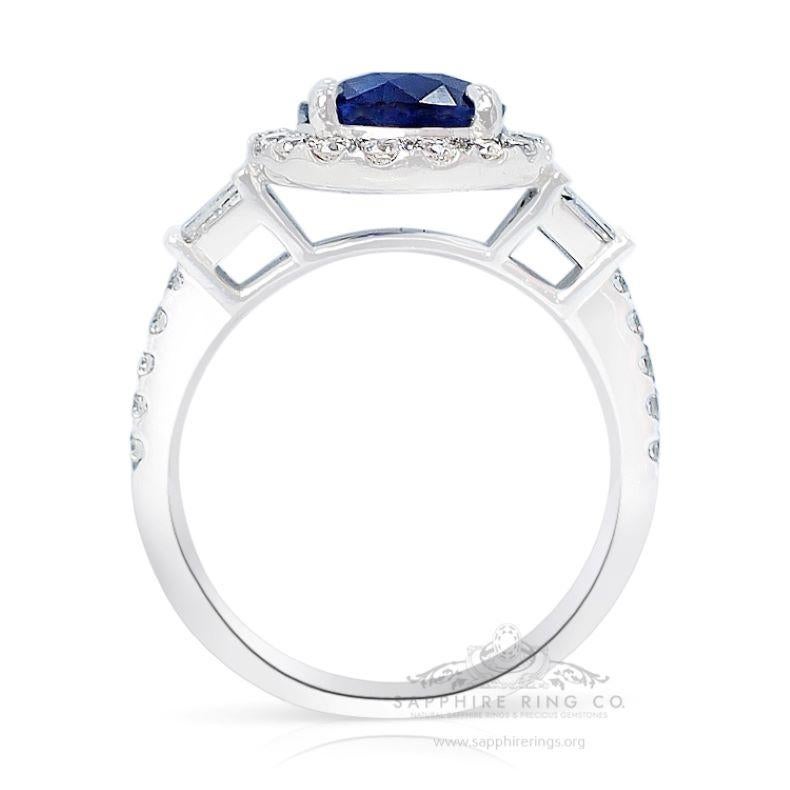 Women's GIA Certified Sapphire Ring, 2.51 ct Unheated Platinum Sapphire Ring For Sale