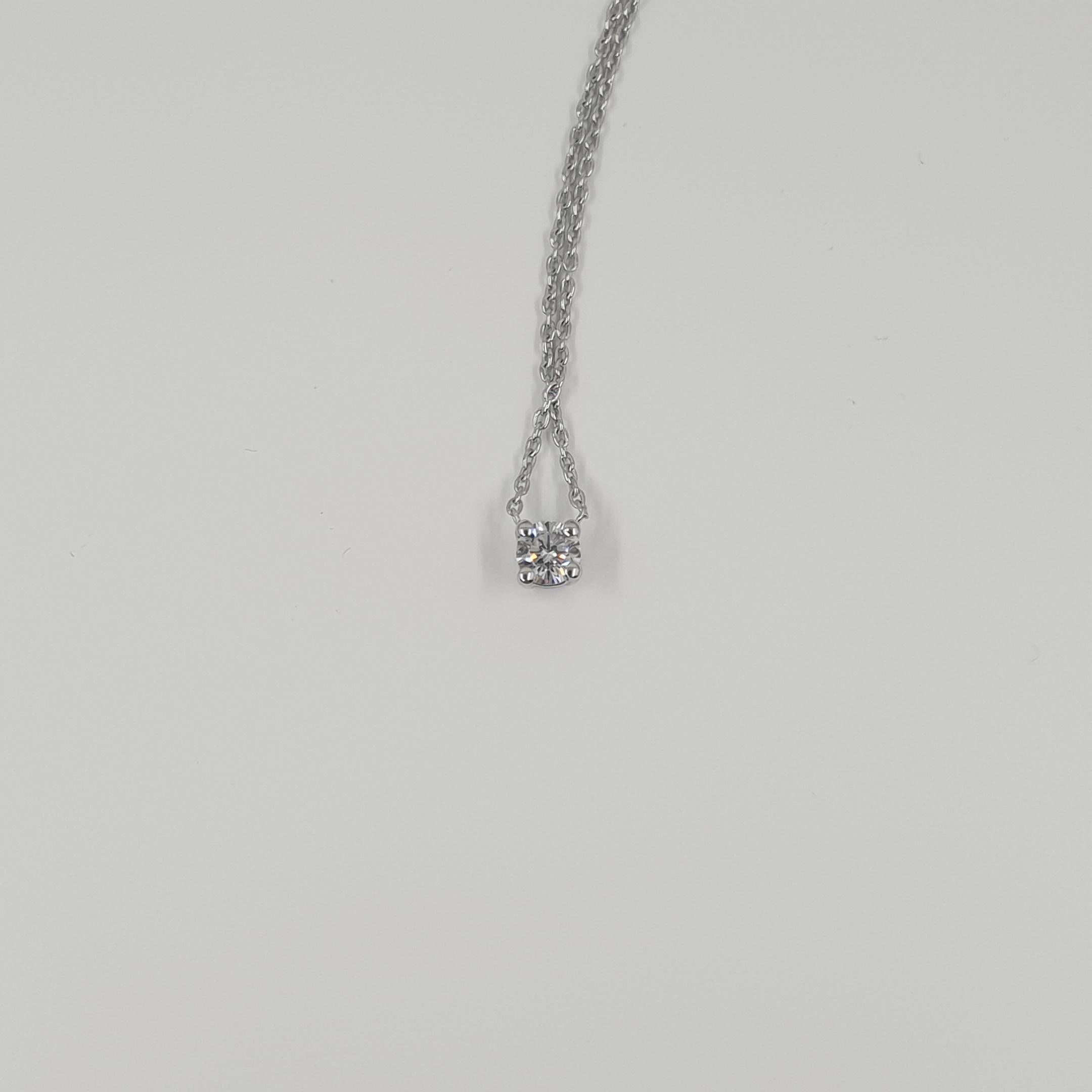 Boucles d'oreilles et collier solitaires en diamants certifiés GIA de 0,63 carat G/SI1 en vente 8