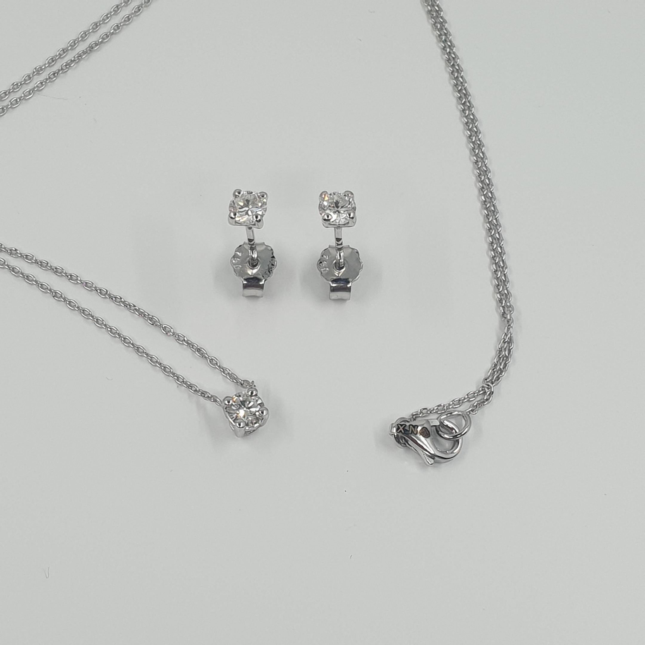 Boucles d'oreilles et collier solitaires en diamants certifiés GIA de 0,63 carat G/SI1 Pour femmes en vente