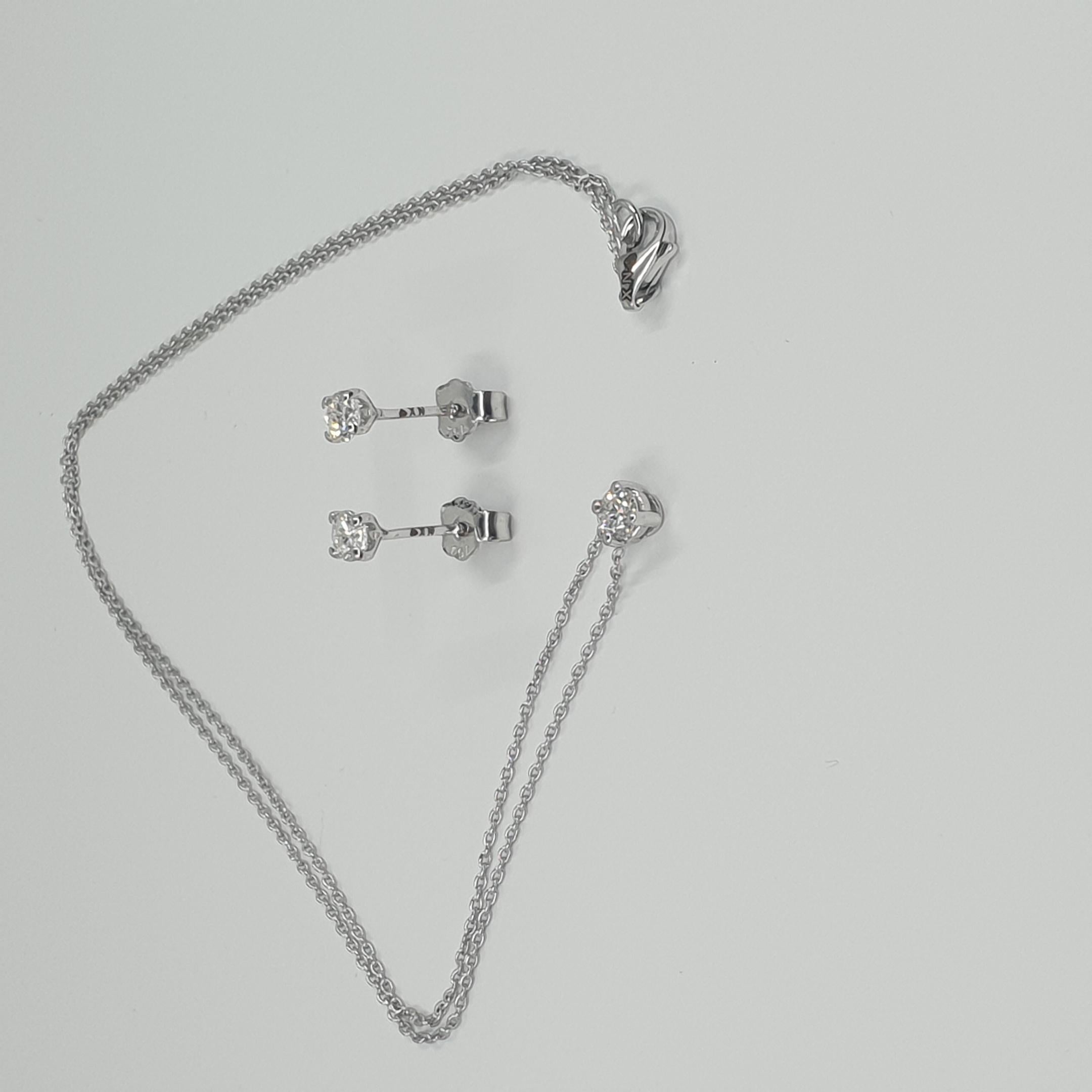 Boucles d'oreilles et collier solitaires en diamants certifiés GIA de 3 x 0,22 carats G/SI1 en vente 1