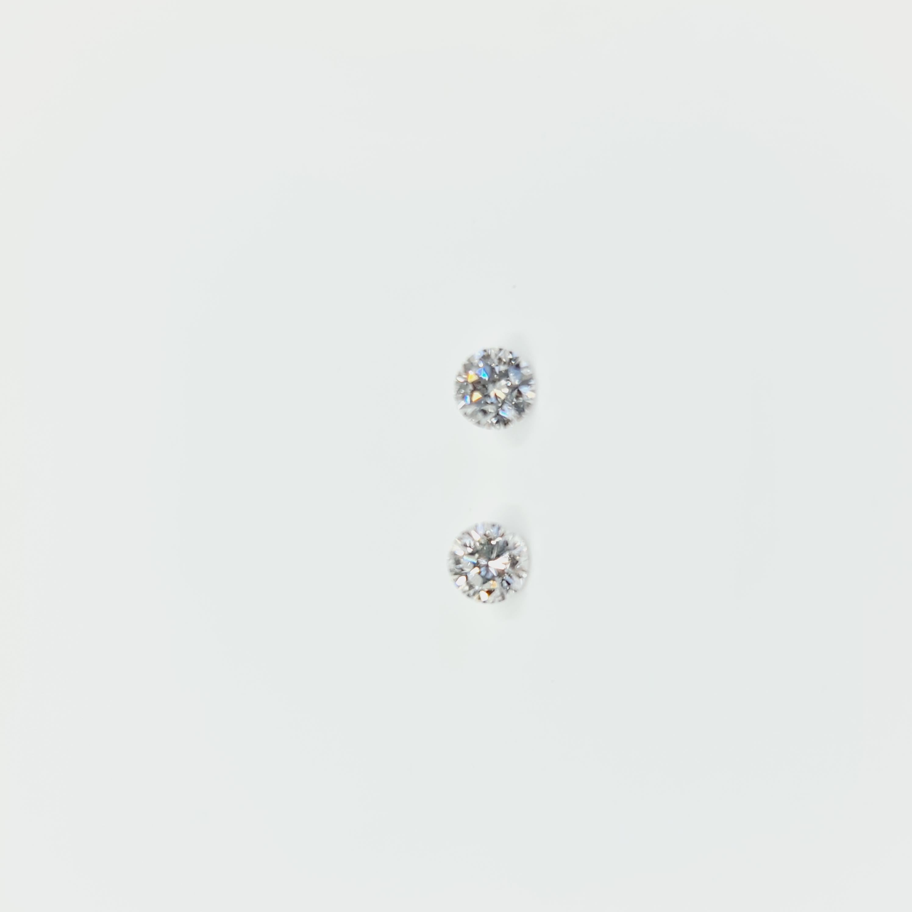 Brilliant Cut GIA Certified Solitaire Diamond Studs 0.22 Carat E/SI1, 0.21 Carat E/SI1 For Sale
