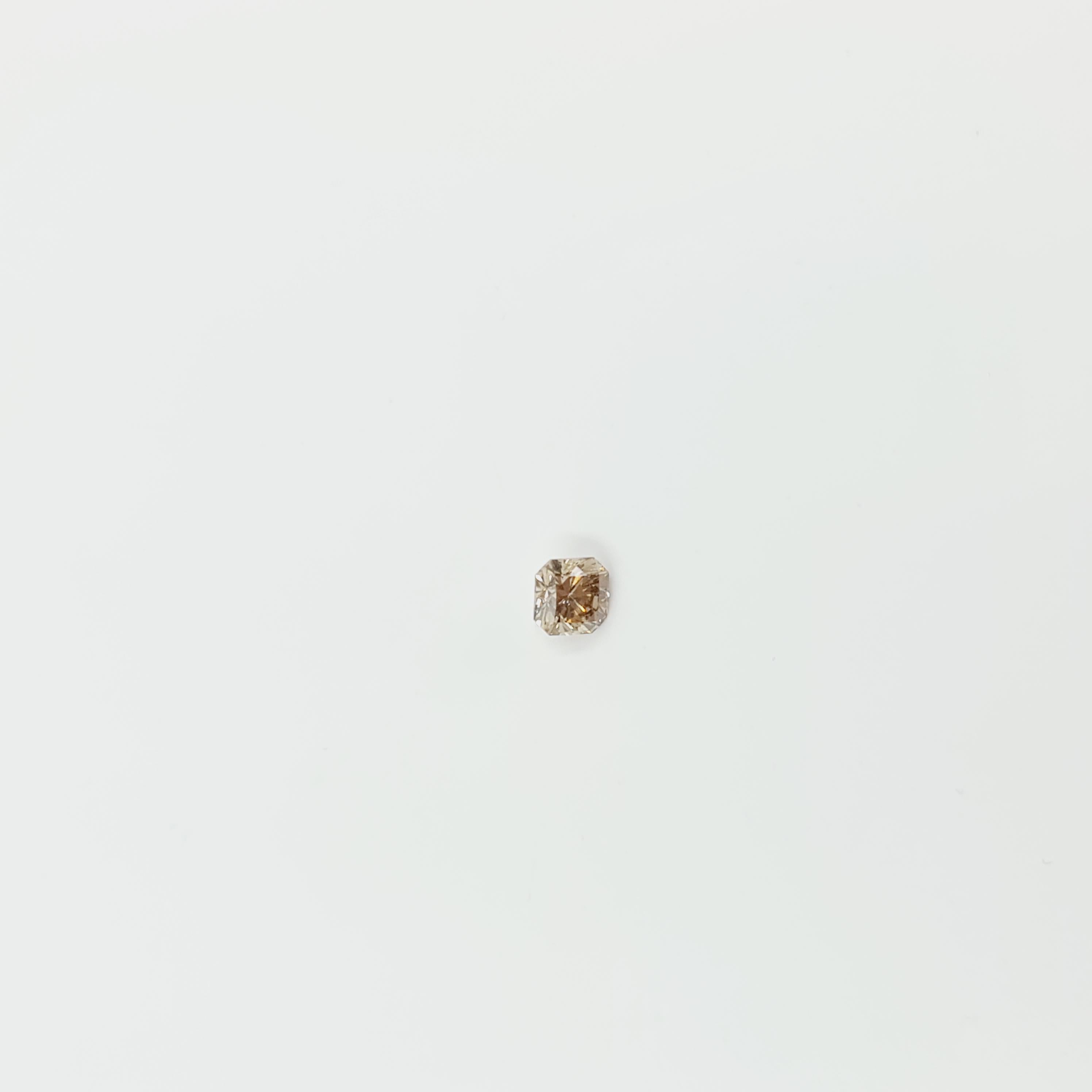 Moderne Diamant certifié GIA de couleur Brown (sans reflet) 0,47 carat VS2 